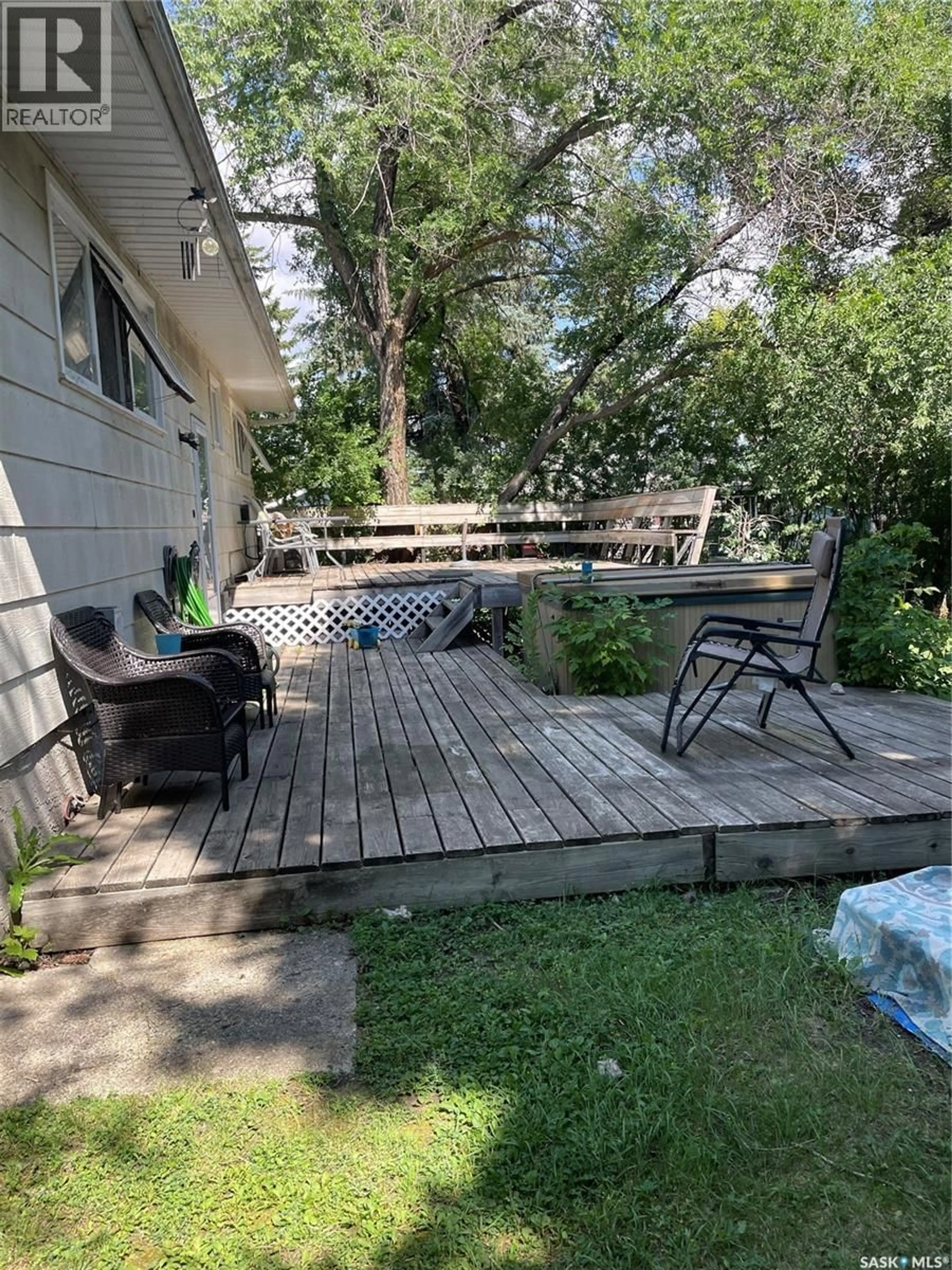 Patio, water/lake/river/ocean view for 907 GROVE STREET, Whitewood Saskatchewan S0G5C0