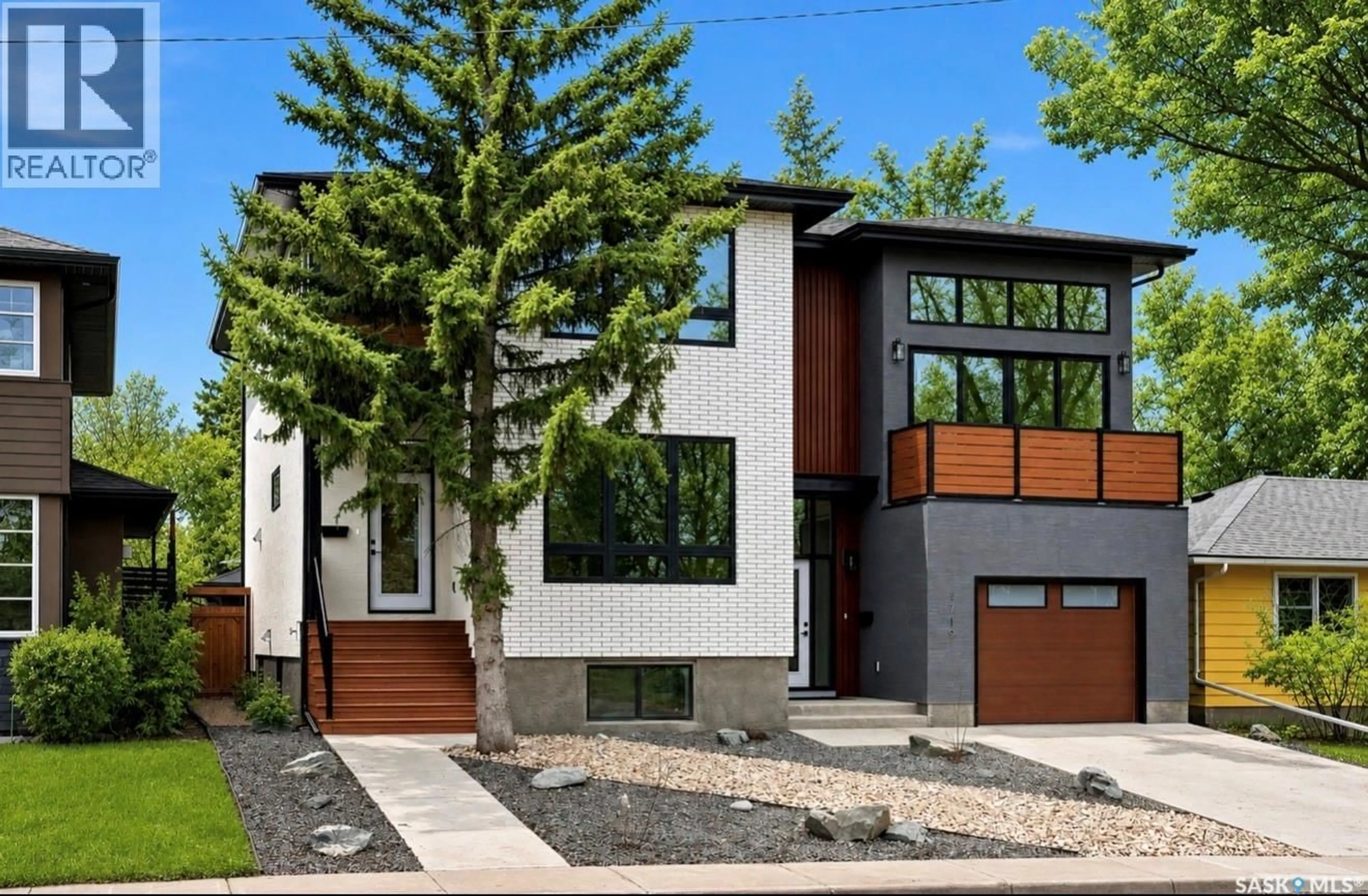 Home with brick exterior material, street for 3917 QU'APPELLE DRIVE, Regina Saskatchewan S4S0E1