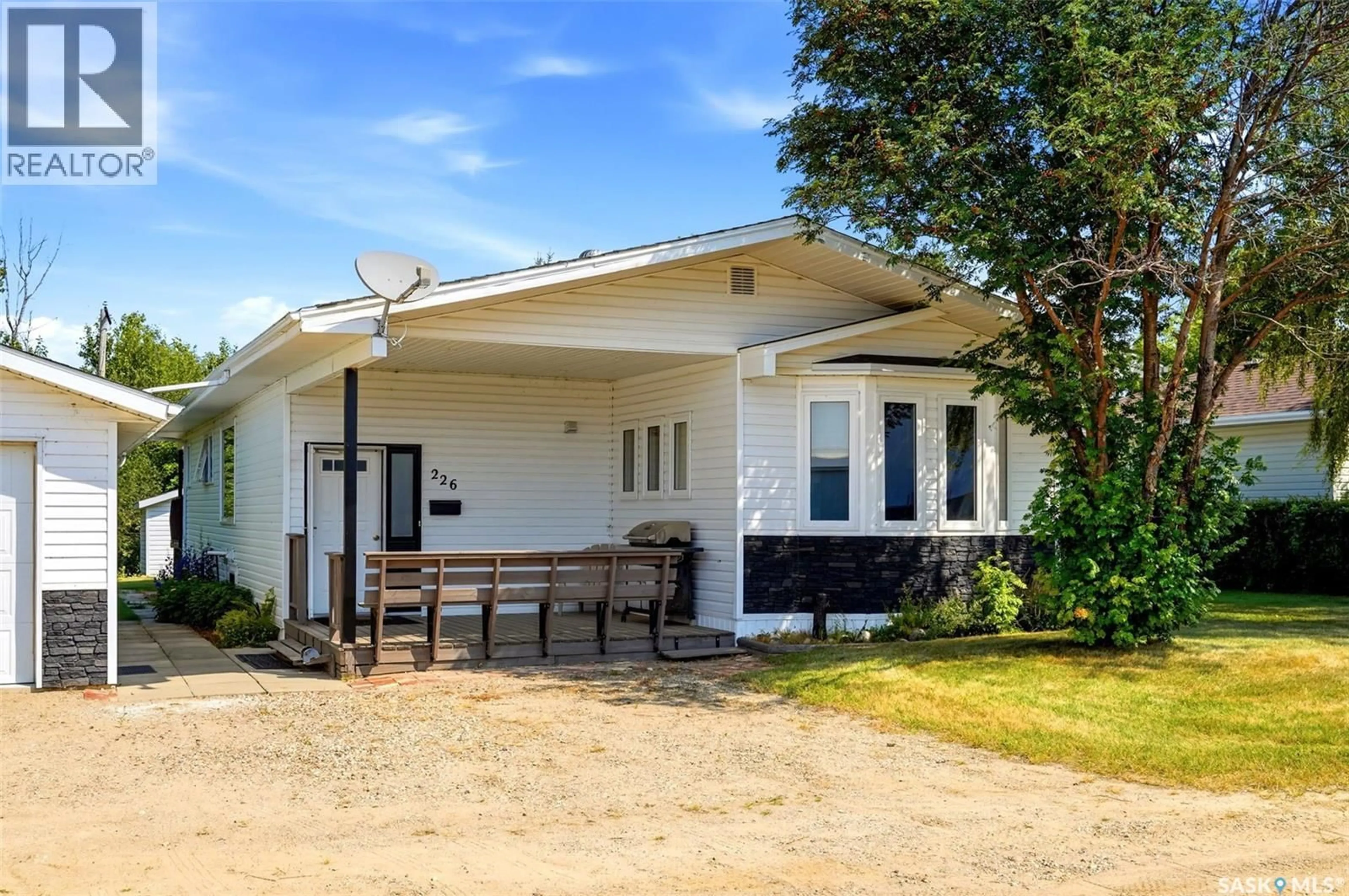 Patio, street for 226 1ST AVENUE, Ituna Saskatchewan S0A1N0