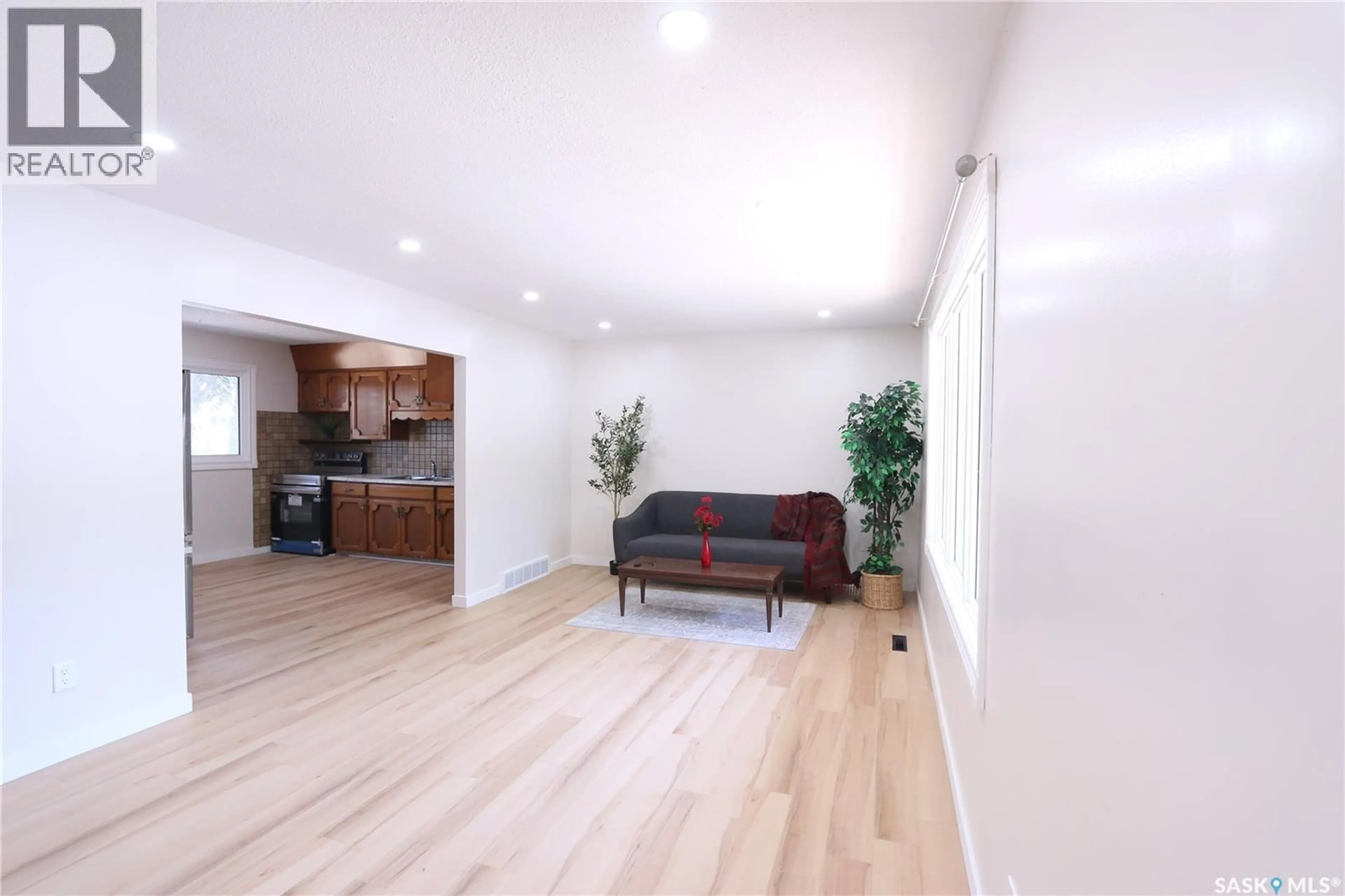 A pic of a room for 2910 AVONHURST DRIVE, Regina Saskatchewan S4R3J5