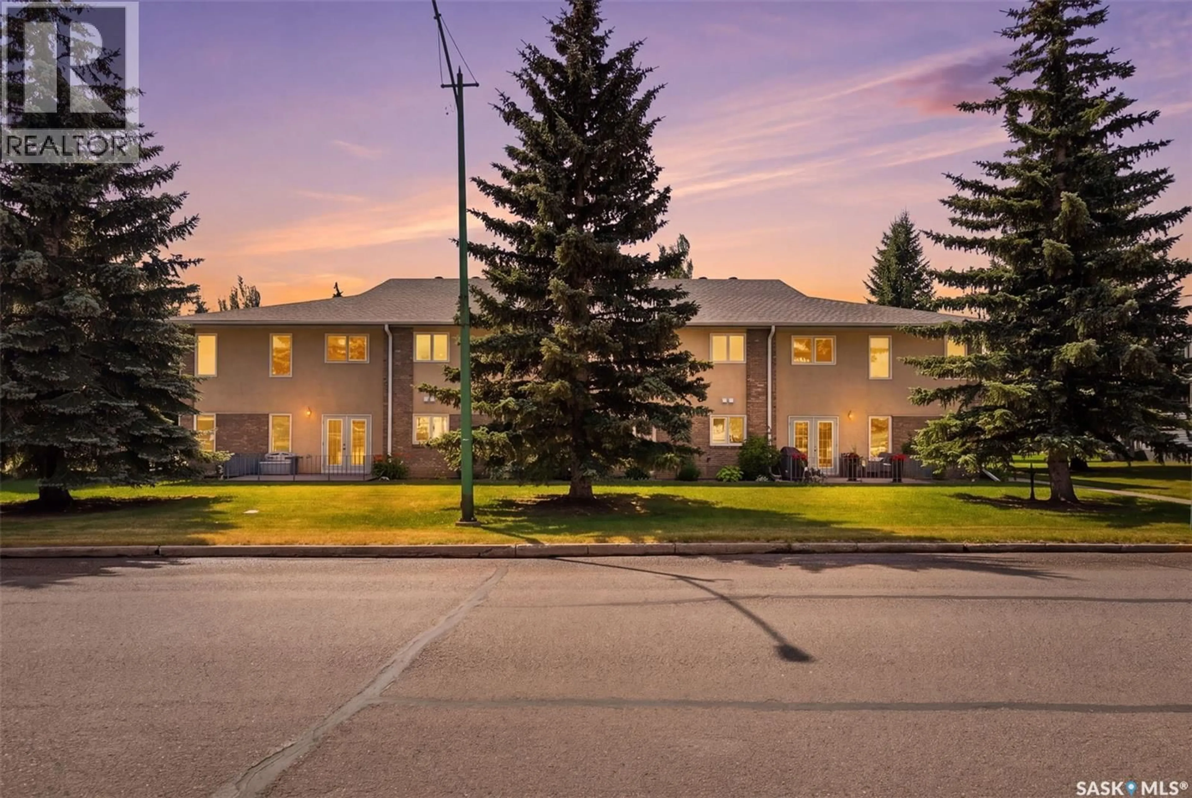 Patio, street for #2 - 105 6TH AVENUE, Watrous Saskatchewan S0K4T0