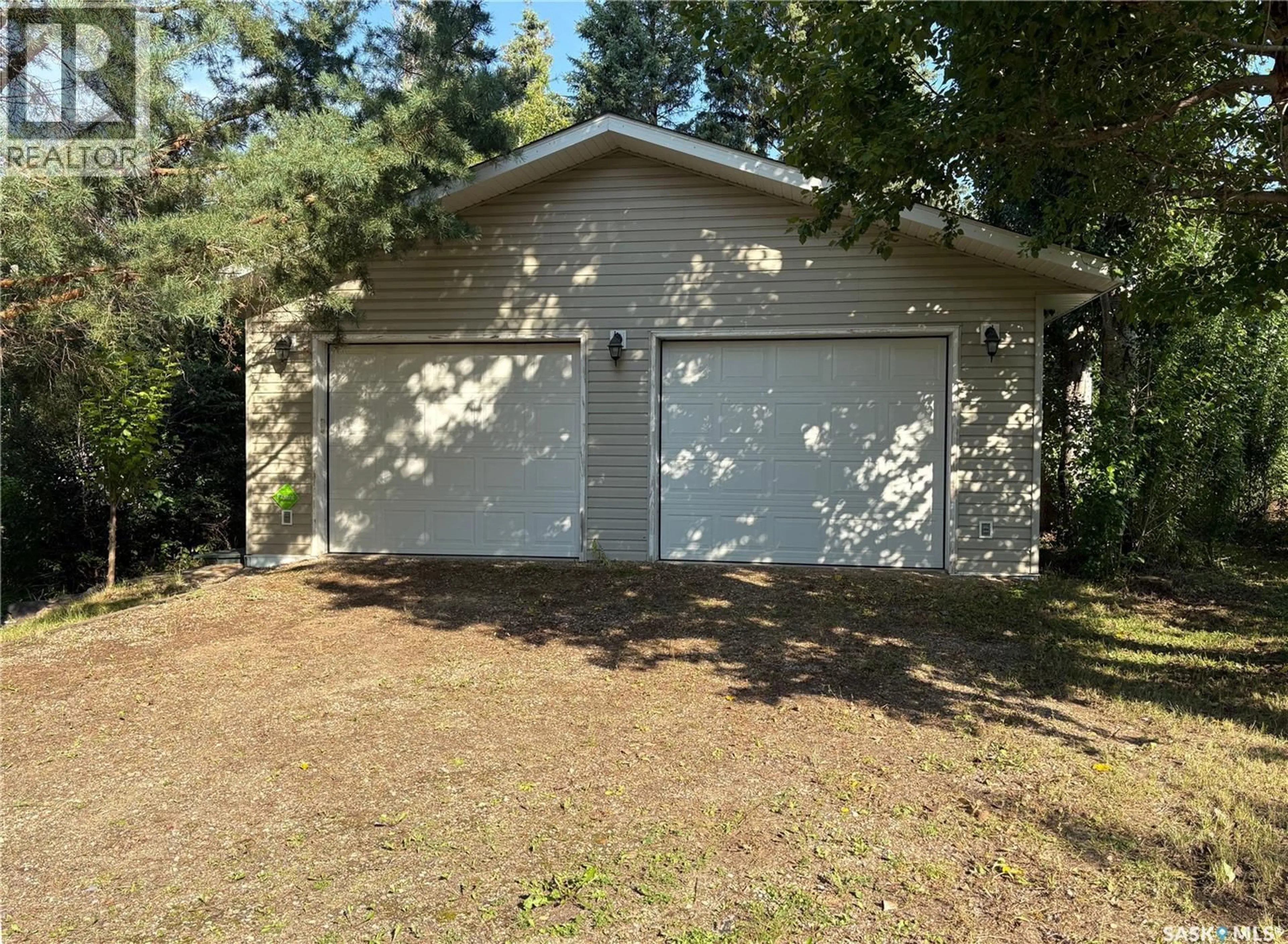 Indoor garage for N - 321 1ST AVENUE, Big River Saskatchewan S0J0E0