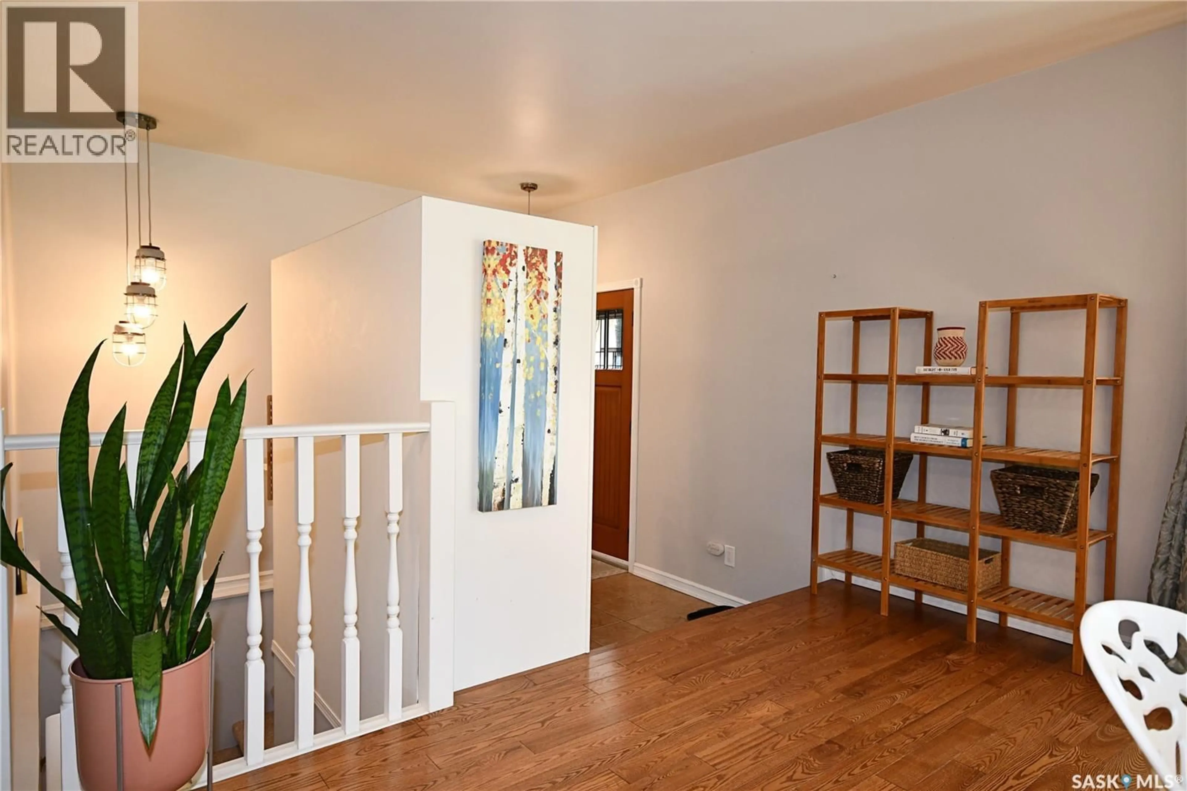 Indoor entryway for N - 321 1ST AVENUE, Big River Saskatchewan S0J0E0