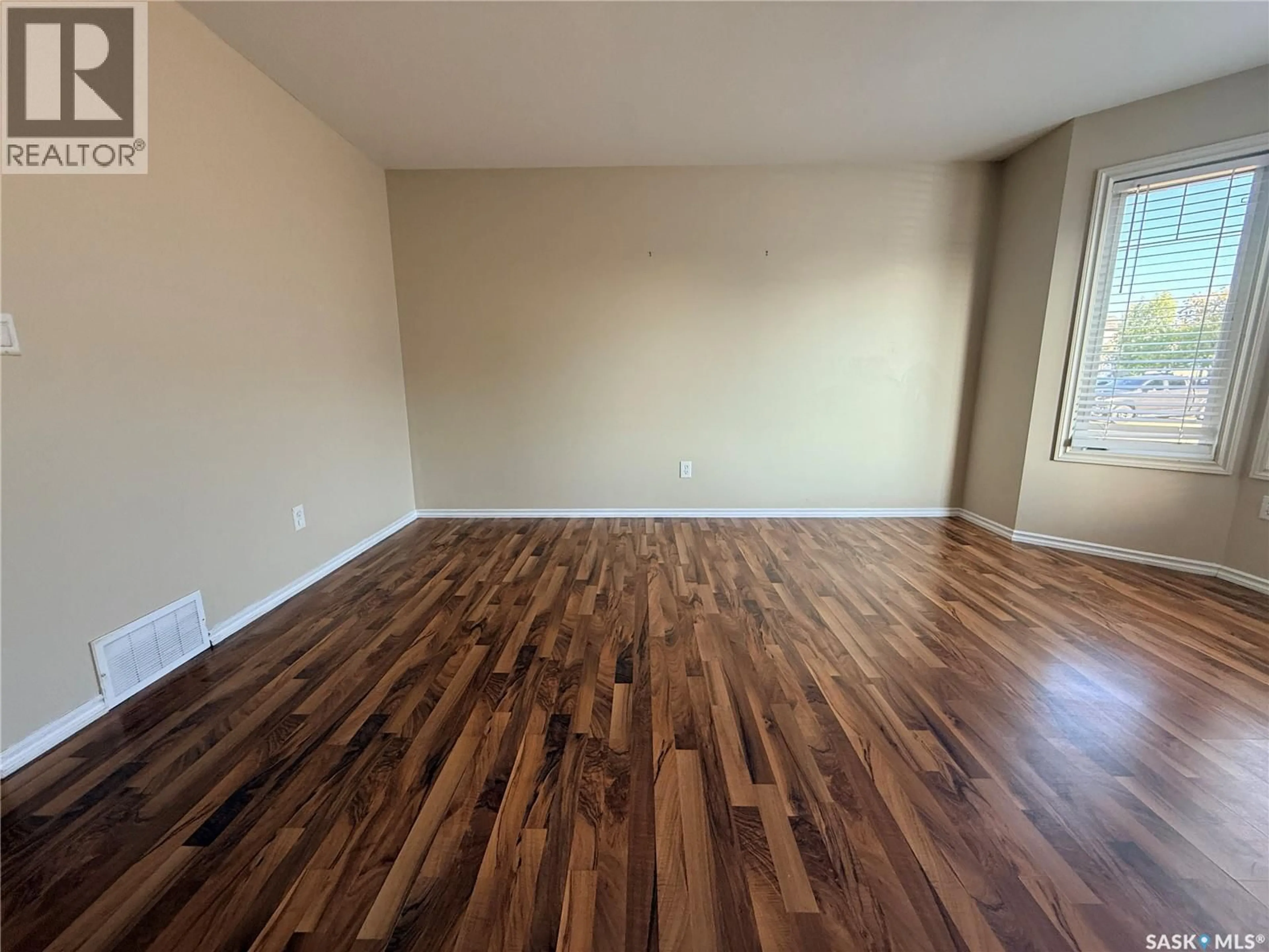 A pic of a room for 212 415 LYND CRESCENT, Saskatoon Saskatchewan S7T0C2