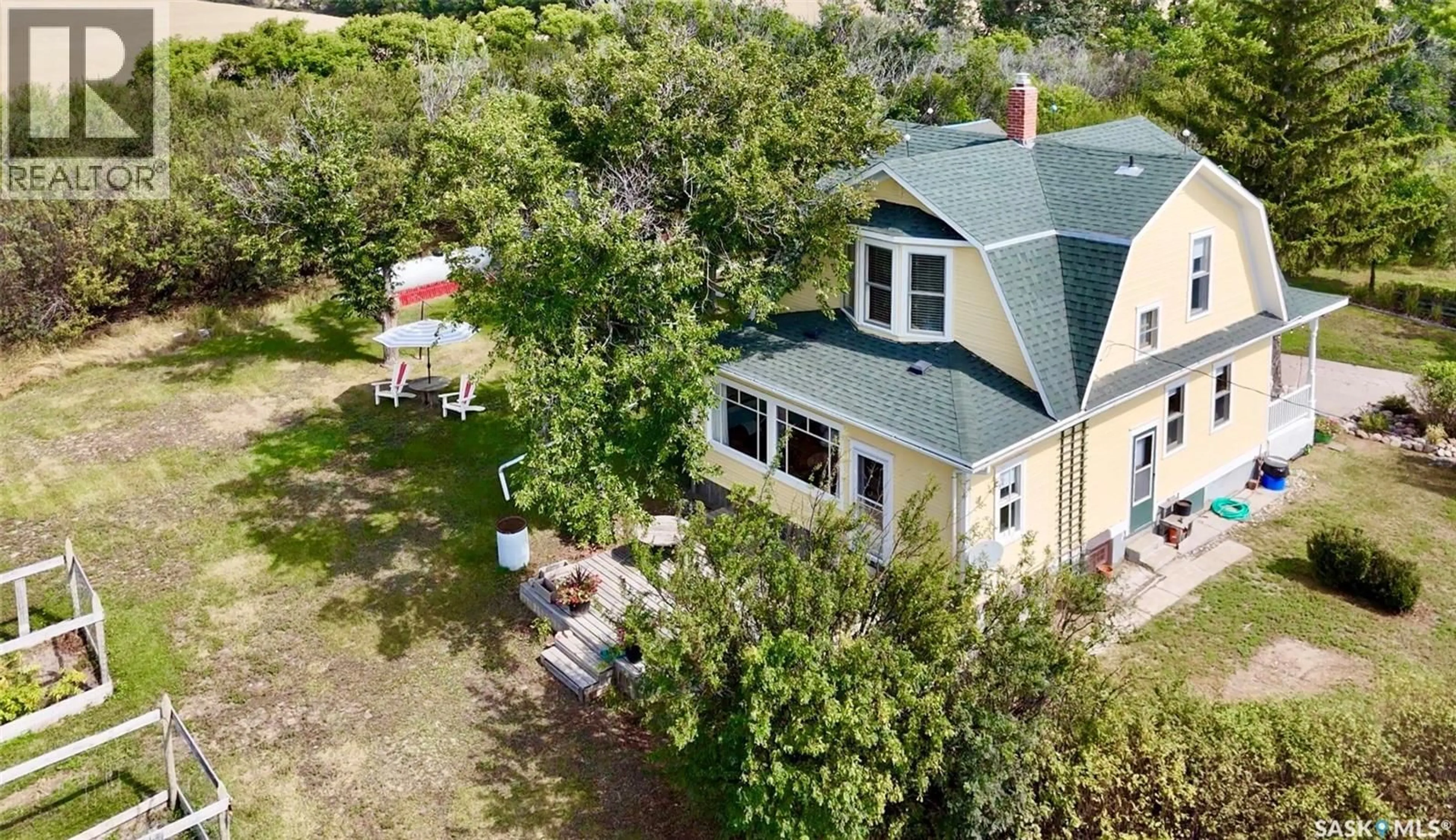 A pic from outside/outdoor area/front of a property/back of a property/a pic from drone, unknown for WISETON ACREAGE, Milden Rm No. 286 Saskatchewan S0L3M0