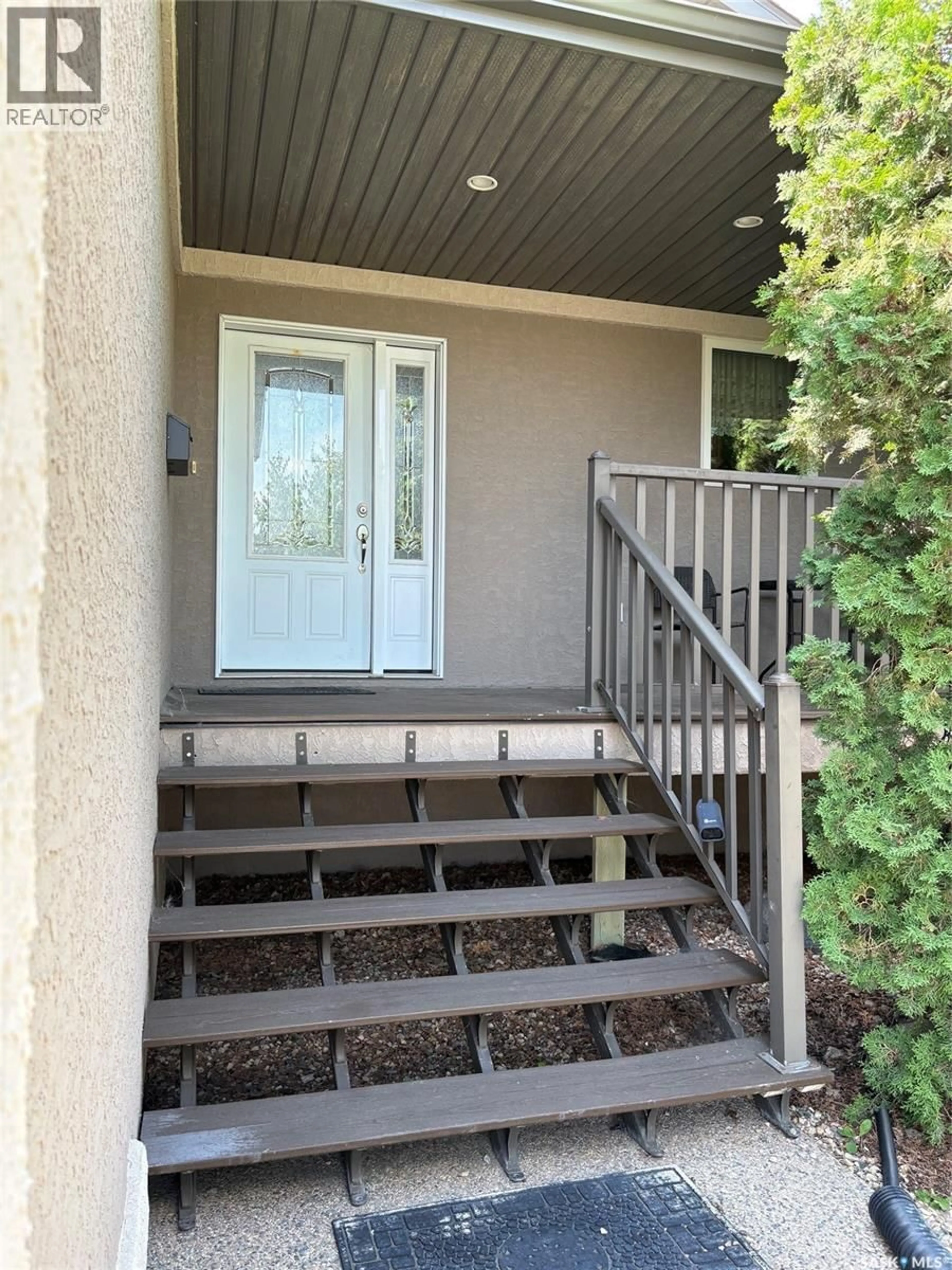 Indoor entryway for 109 GOOD SPIRIT CRESCENT, Yorkton Saskatchewan S3N3J8