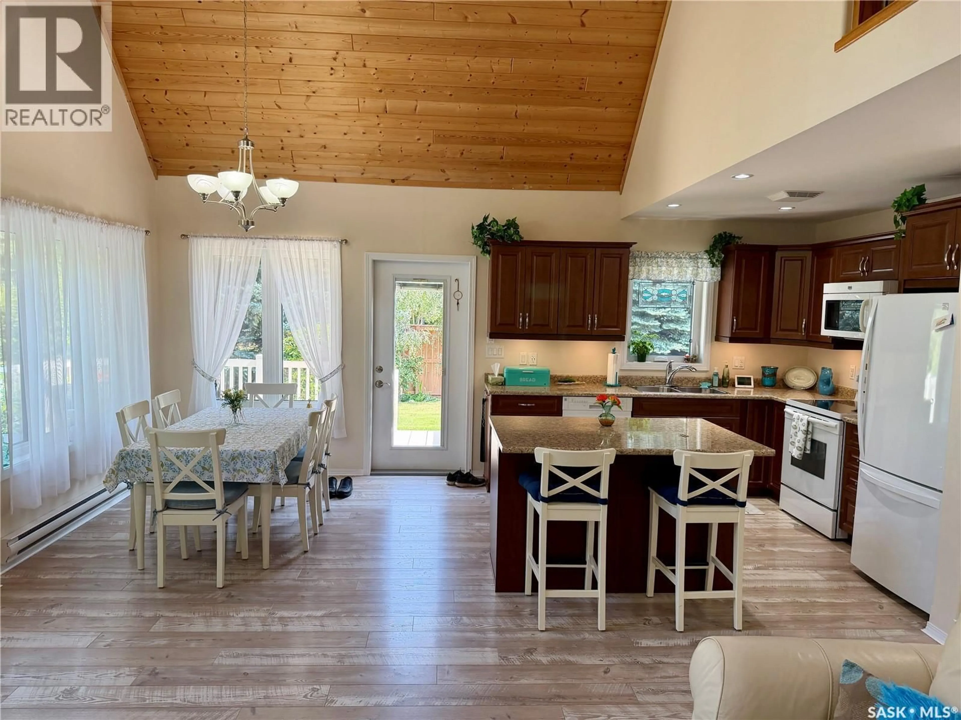 Open concept kitchen, unknown for 210 KING STREET, Elbow Saskatchewan S0H1J0