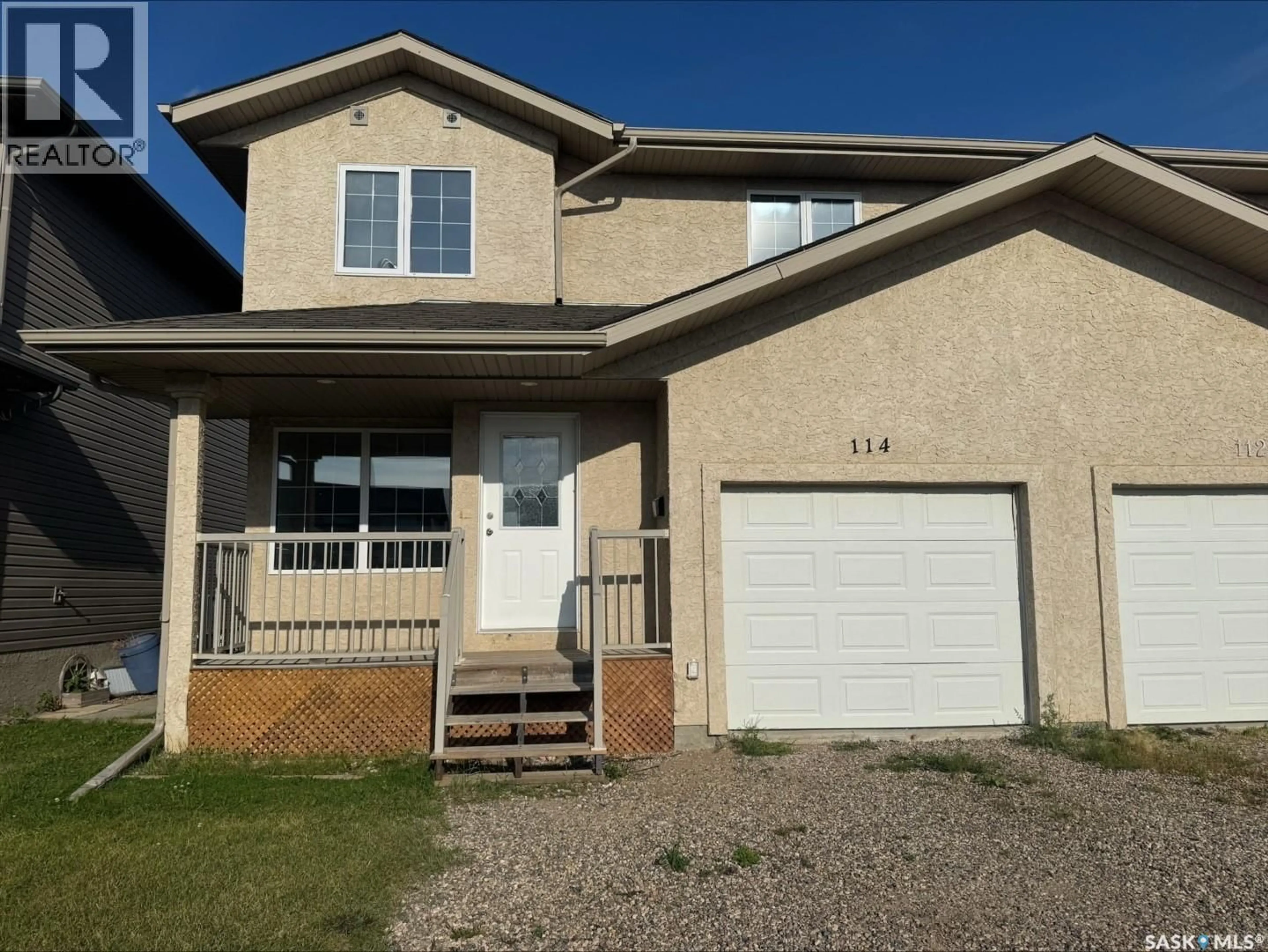 Home with vinyl exterior material, street for 114 MEADOWLARK PARK, Warman Saskatchewan S0K0A1