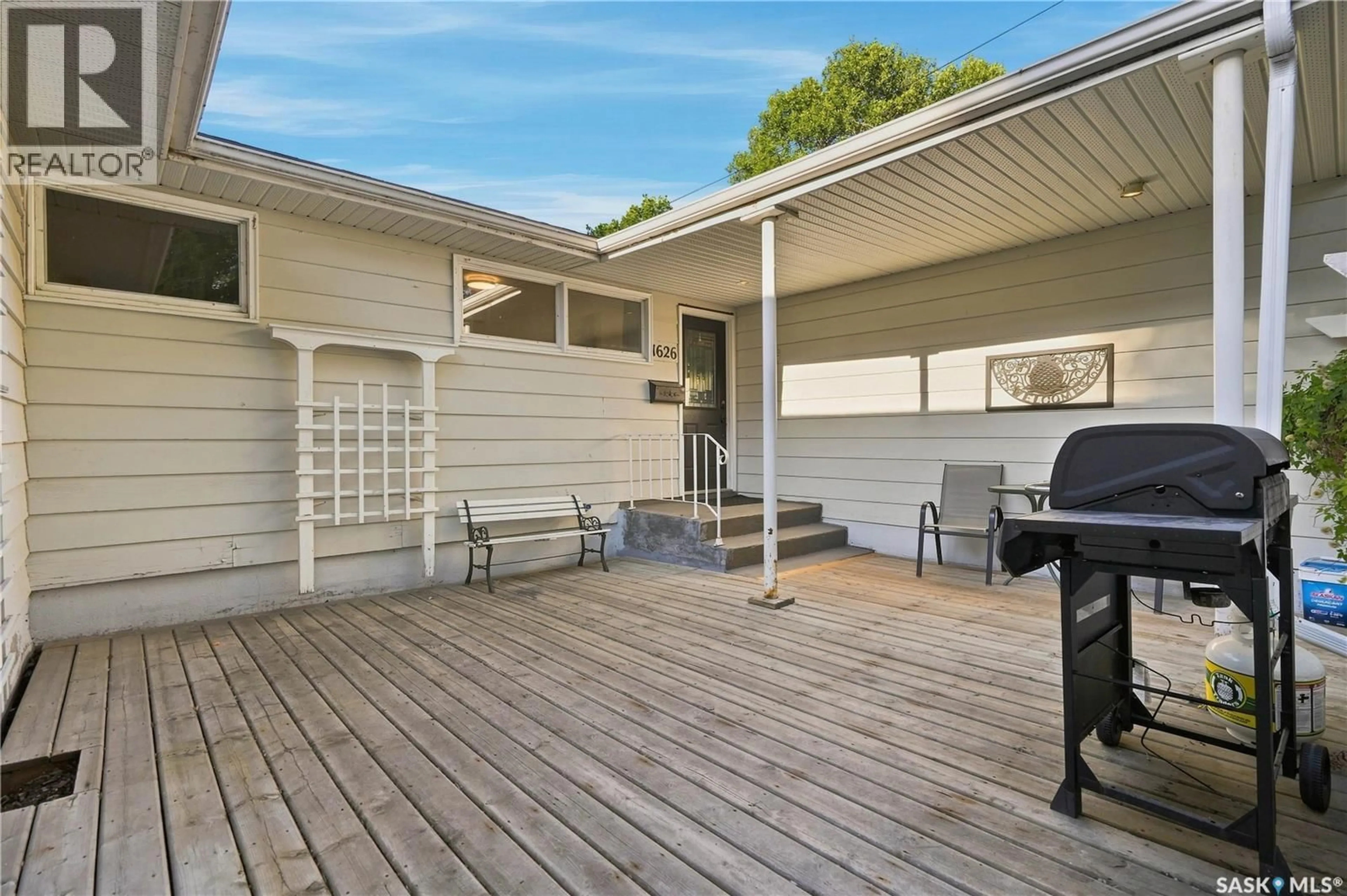 Patio, street for 1626 UHRICH AVENUE, Regina Saskatchewan S4S4R5