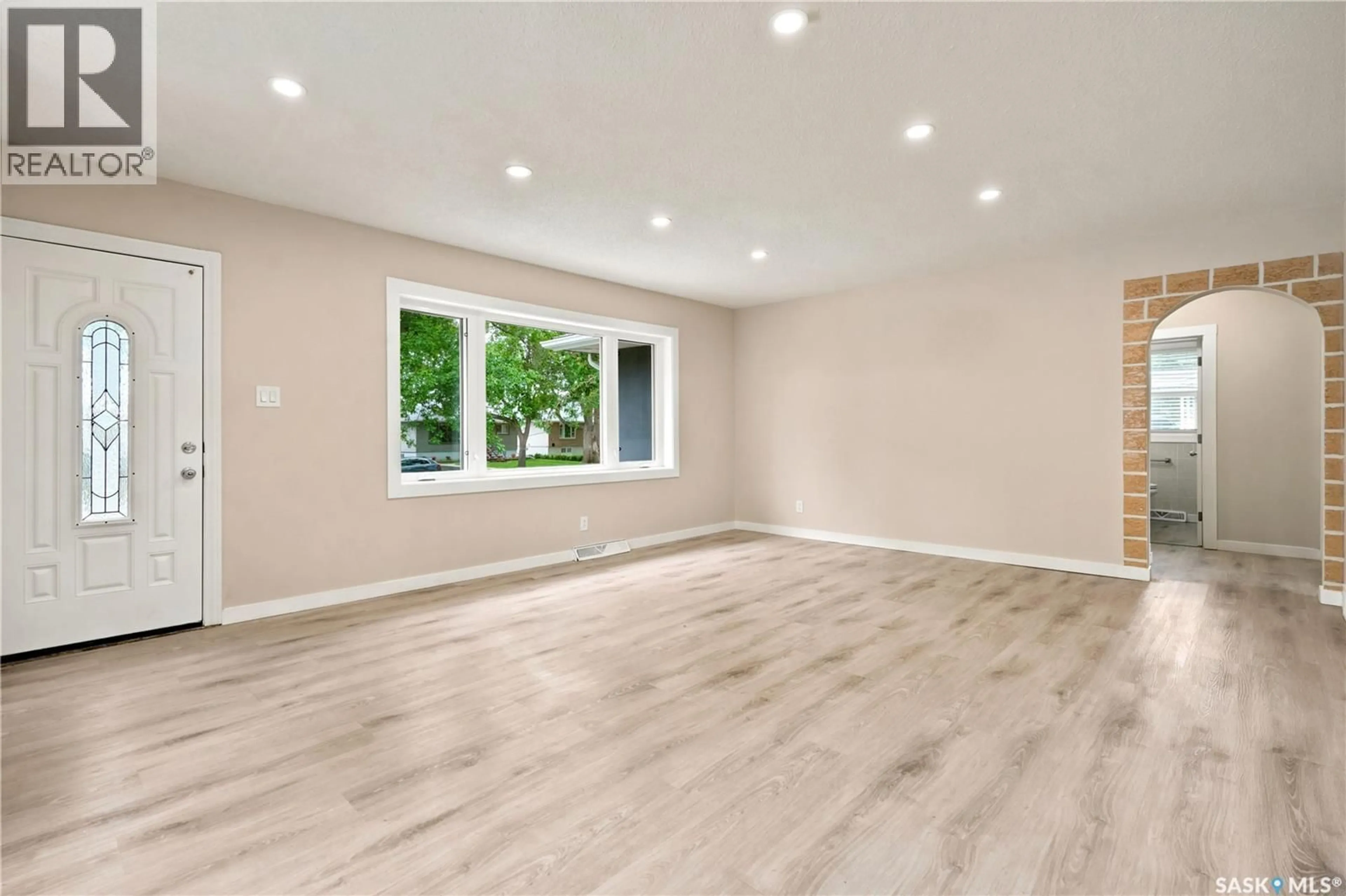 A pic of a room for 2819 MONTREAL CRESCENT, Regina Saskatchewan S4P2W6