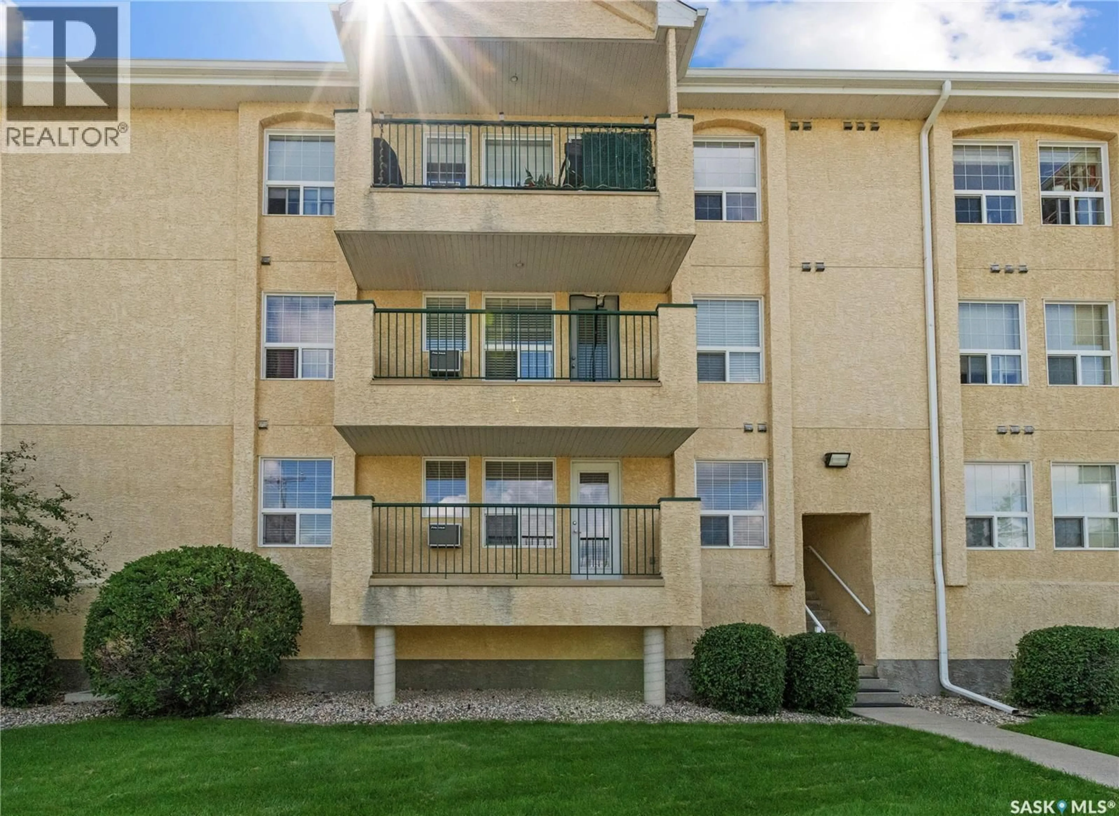 Patio, unknown for 100 - 114 1ST AVENUE, Martensville Saskatchewan S0K2T0