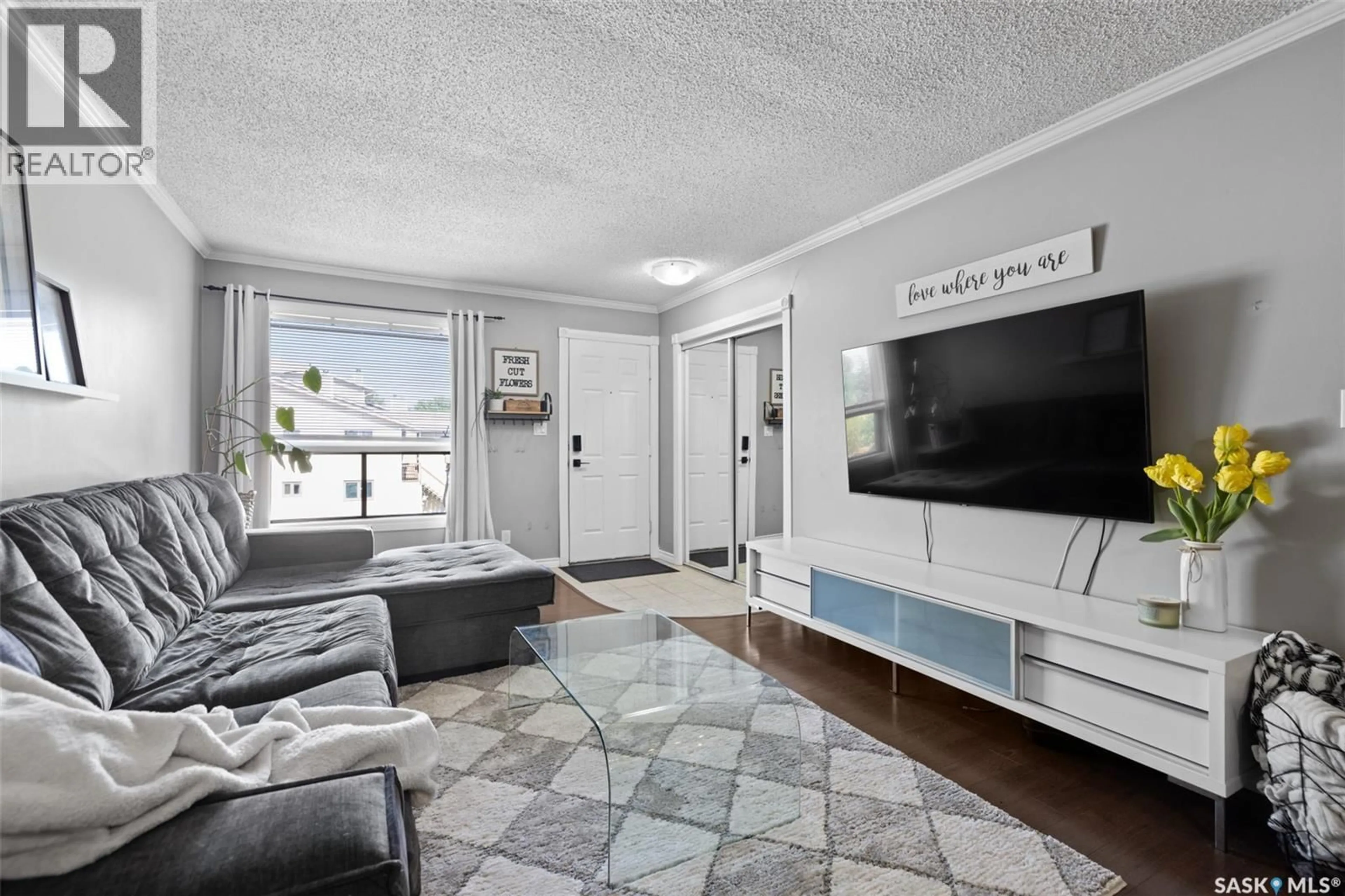 Living room with furniture, unknown for 80 CEDAR MEADOW DRIVE, Regina Saskatchewan S4X3J6