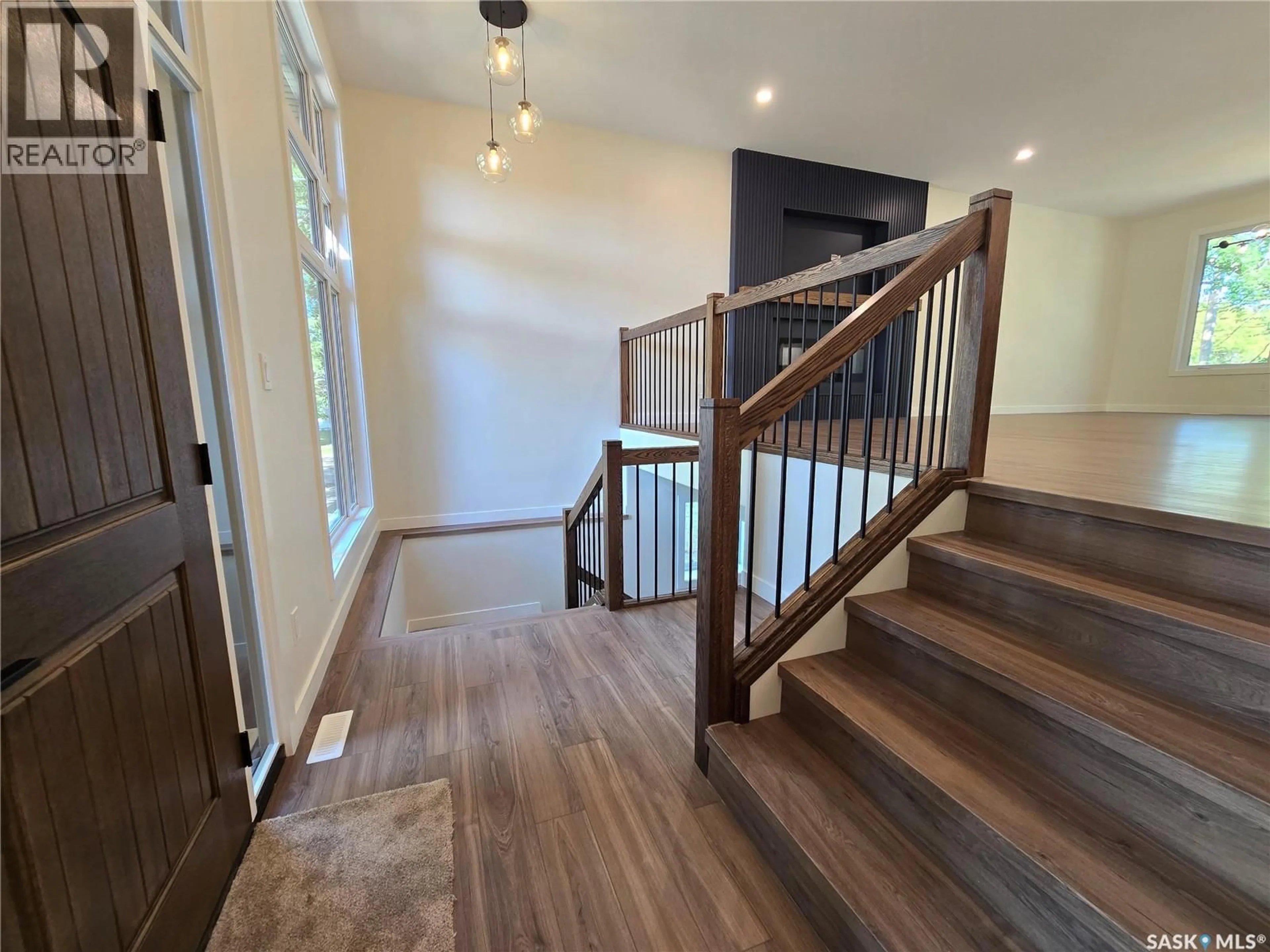 Indoor entryway for 3 KENNEY CRESCENT, Weyburn Saskatchewan S4H0K5