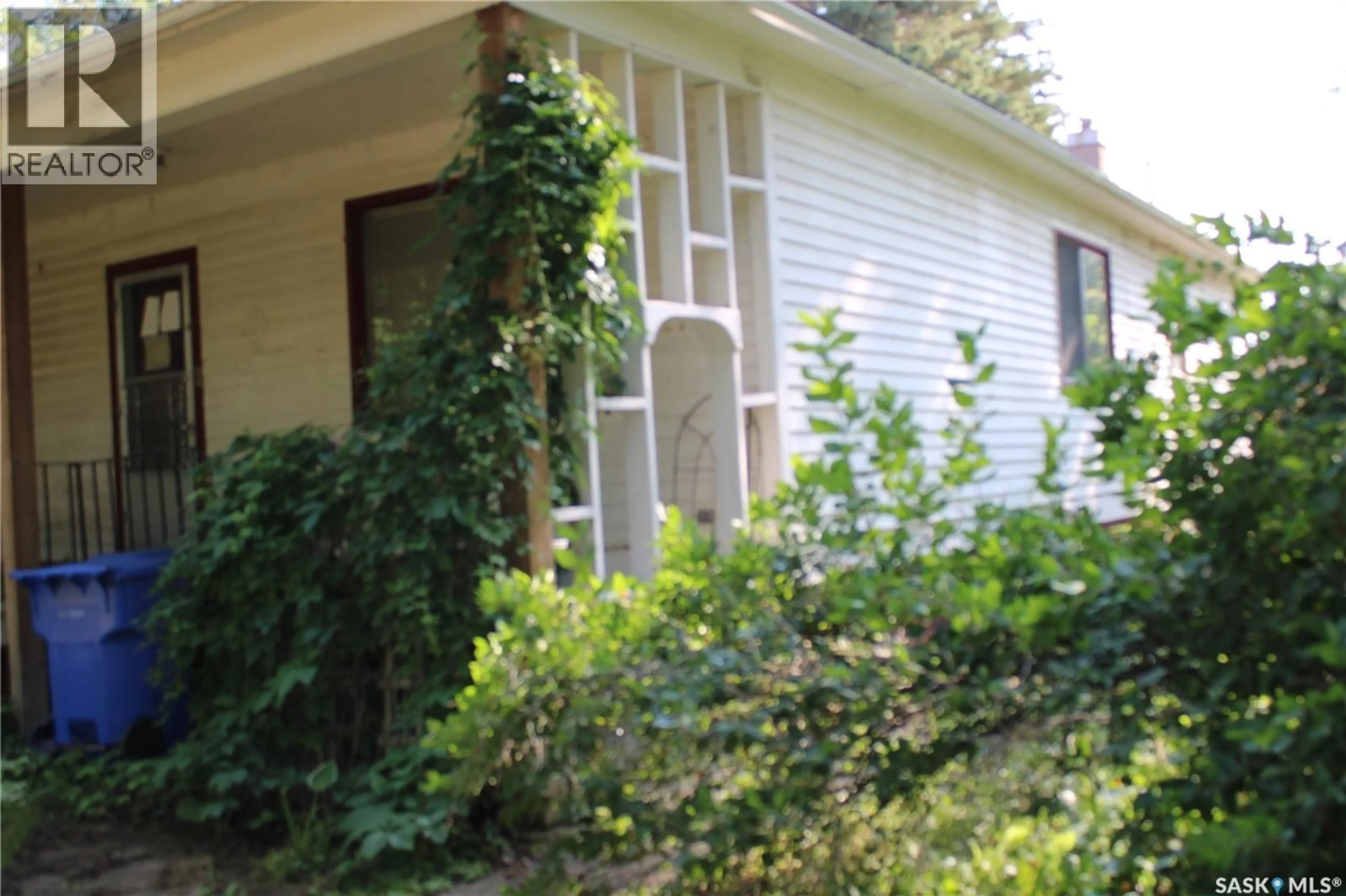 Patio, unknown for 214 WEST AVENUE, Kamsack Saskatchewan S0A1S0