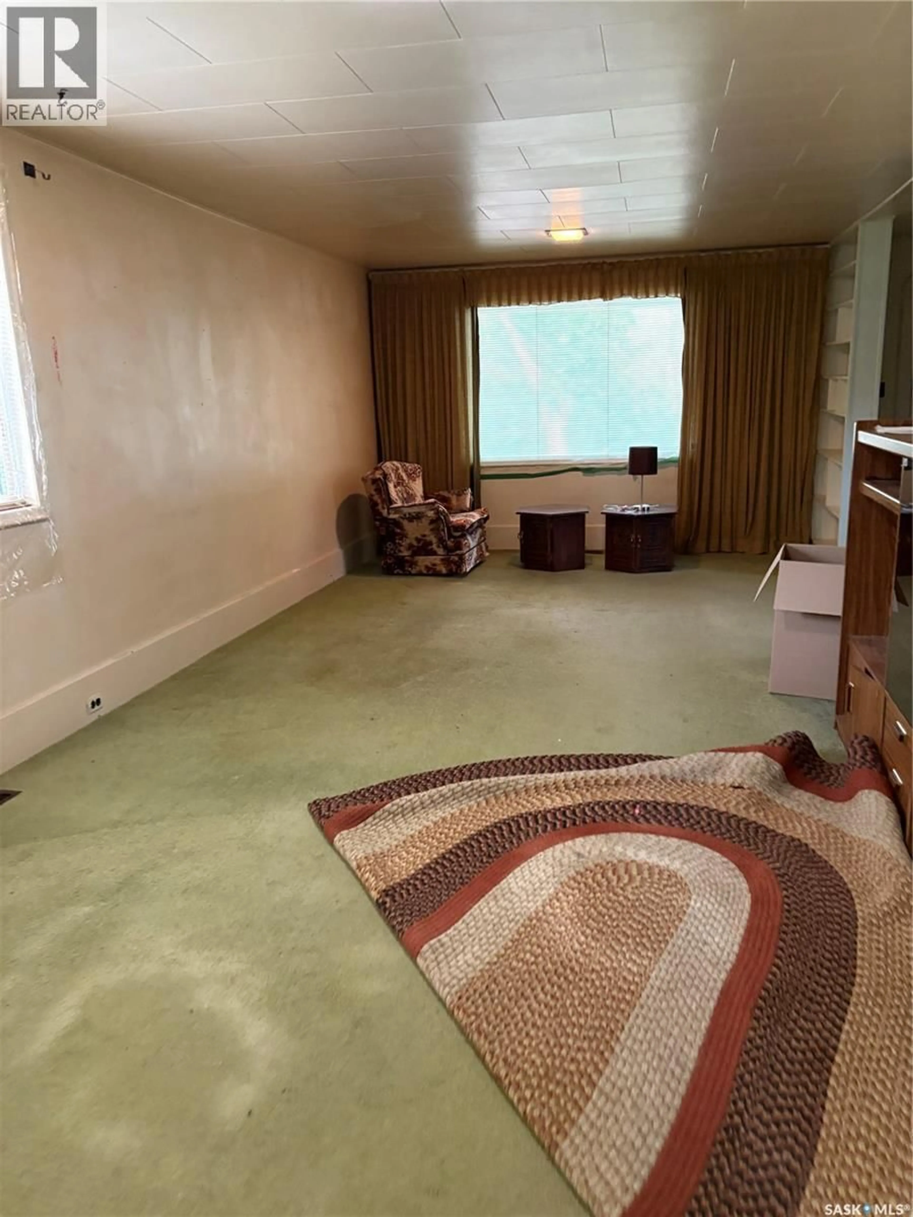 A pic of a room for 214 WEST AVENUE, Kamsack Saskatchewan S0A1S0