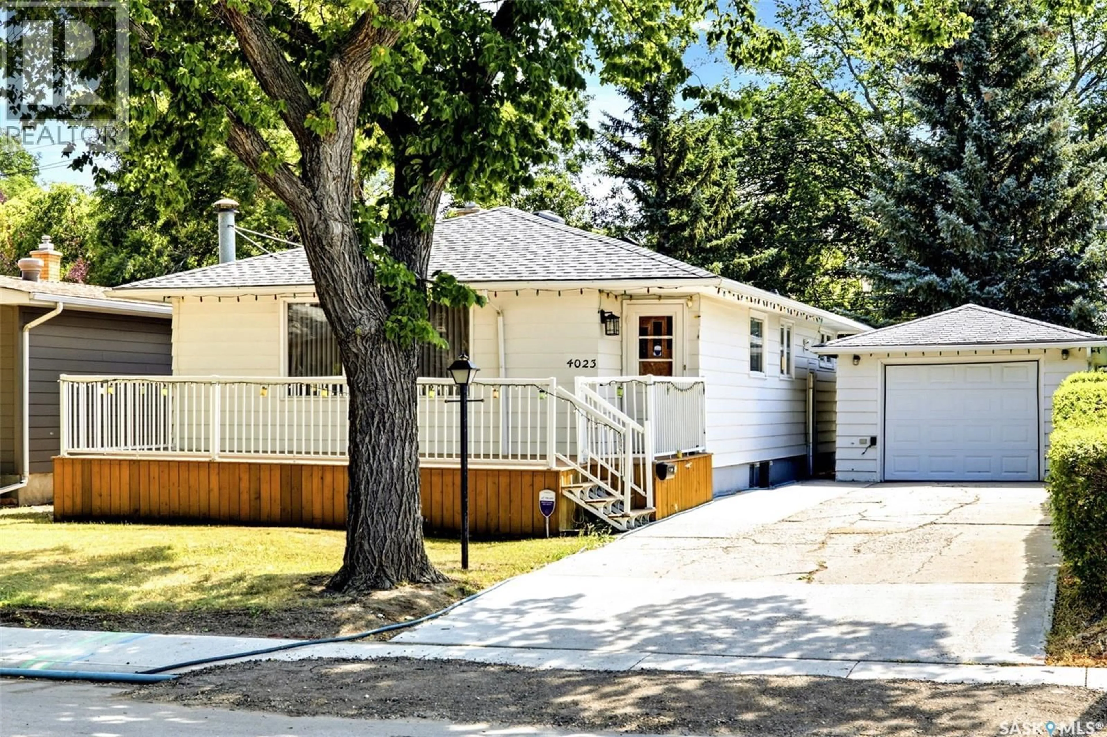 Home with vinyl exterior material, street for 4023 MCPHAIL AVENUE, Regina Saskatchewan S4S1G1