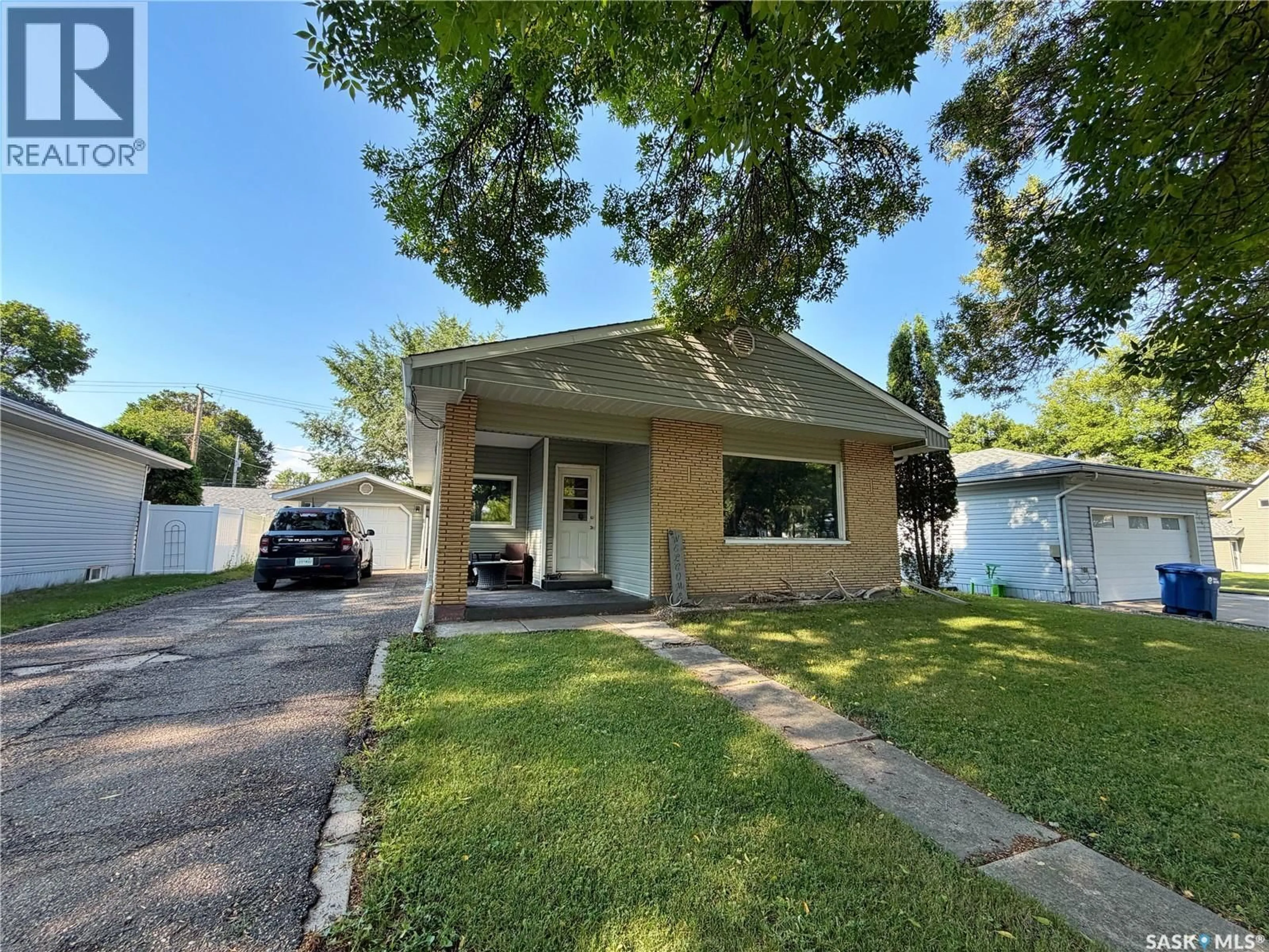 Unknown for 1103 WINDOVER AVENUE, Moosomin Saskatchewan S0G3N0