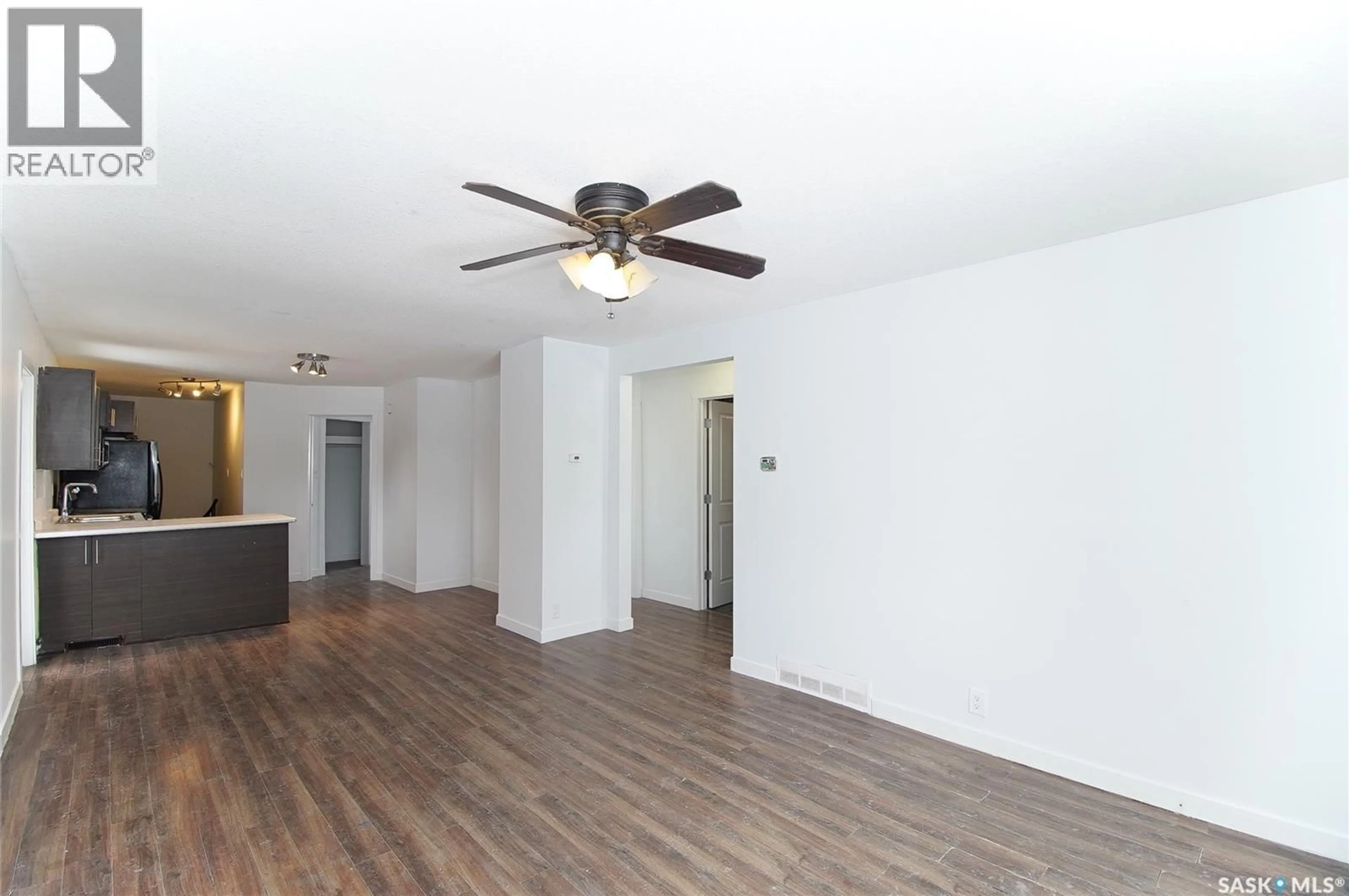 A pic of a room for 1400 ROTHWELL STREET, Regina Saskatchewan S4N2B3