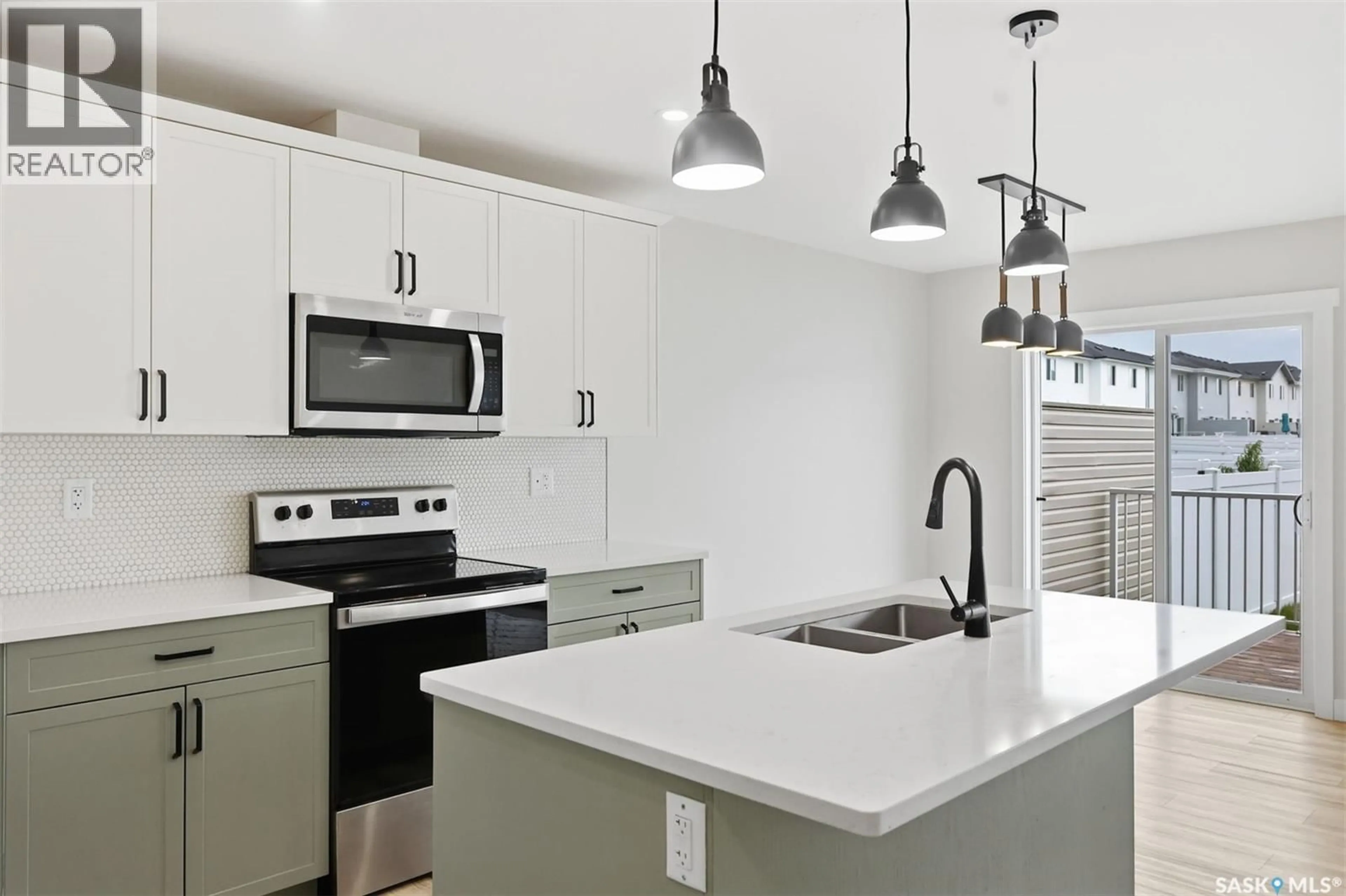 Open concept kitchen, unknown for 713 BRIGHTON BOULEVARD, Saskatoon Saskatchewan S7V1P3