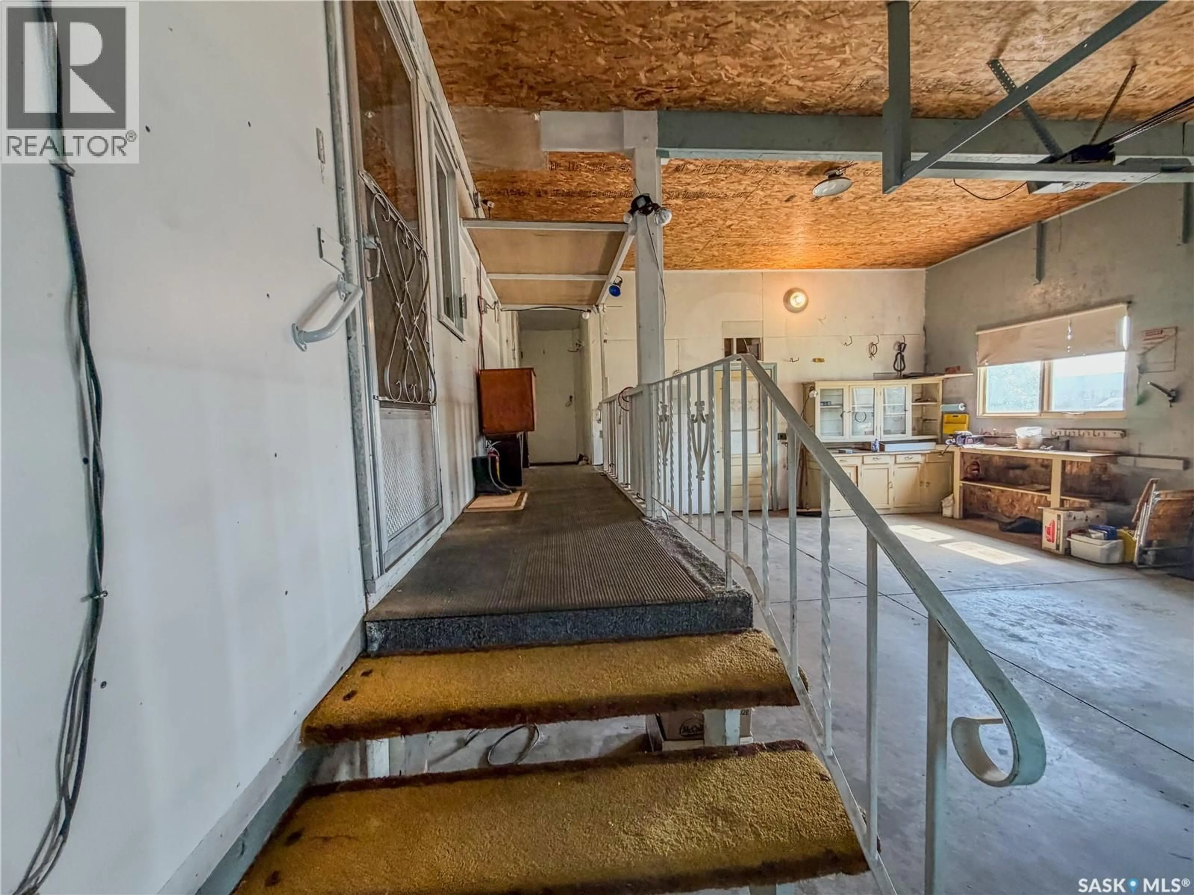Indoor foyer for 304 BROAD STREET, Langenburg Saskatchewan S0A2A0