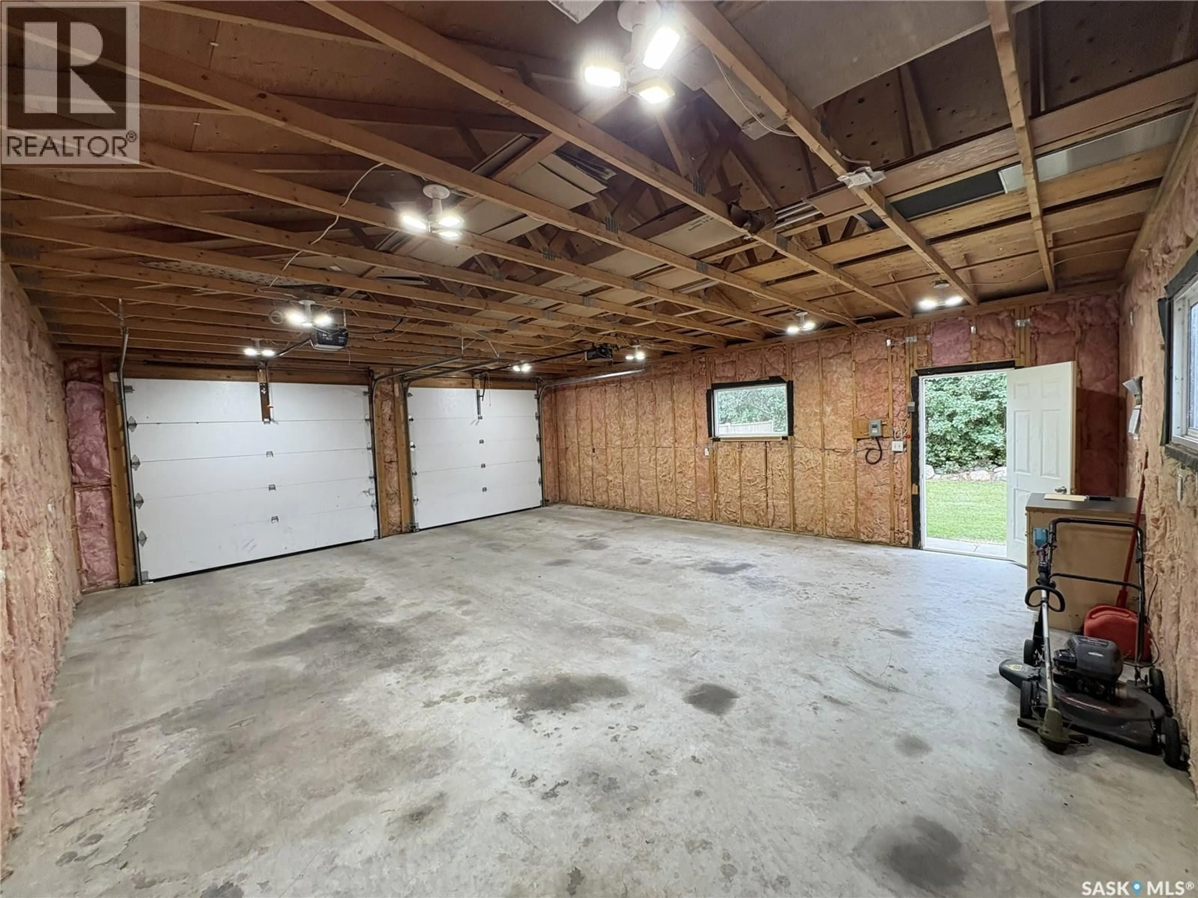 Indoor garage for 435 2ND AVENUE, Allan Saskatchewan S0K0C0