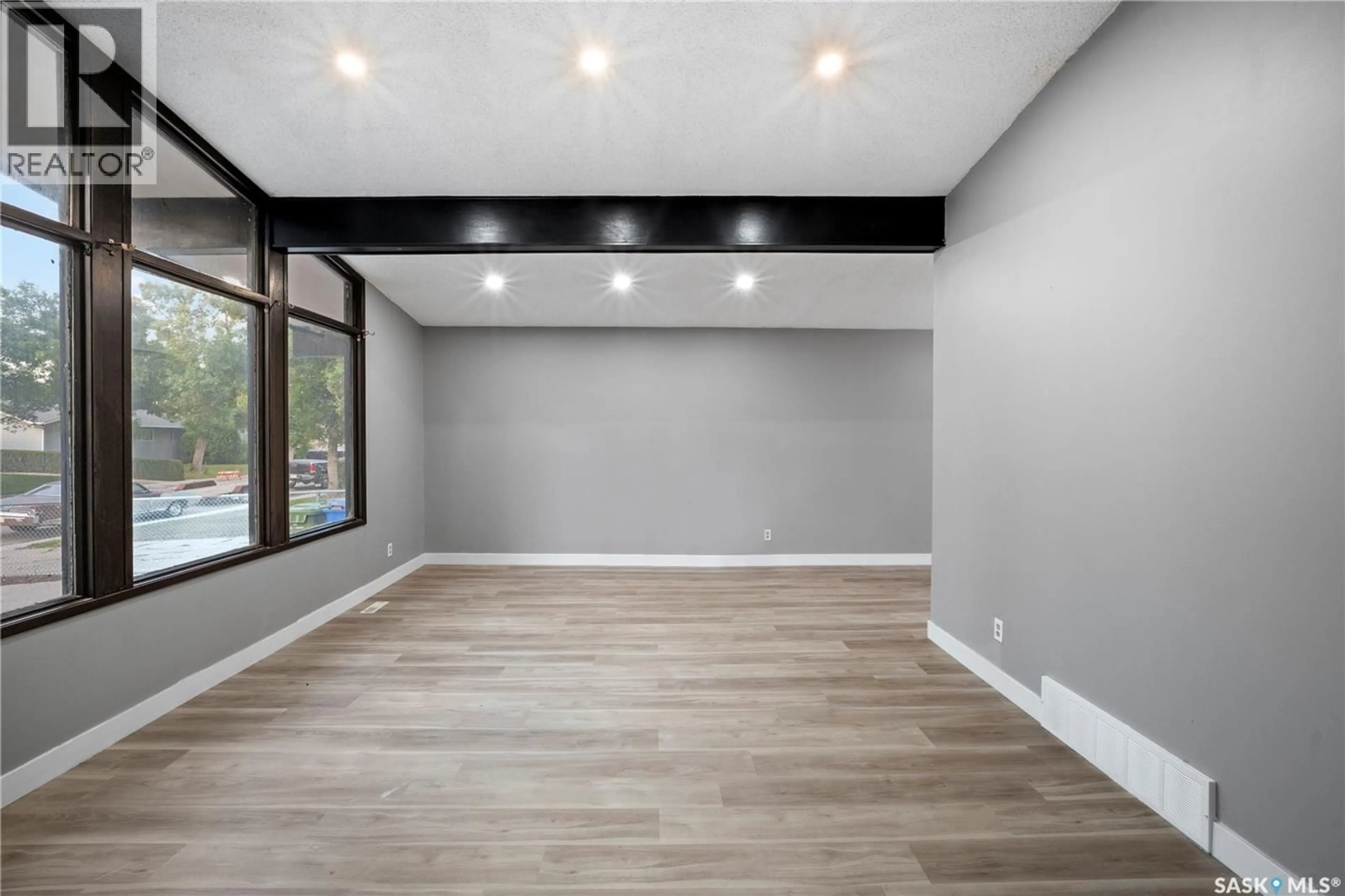 Unknown for 2225 BEDFORD AVENUE, Regina Saskatchewan S4N0H1
