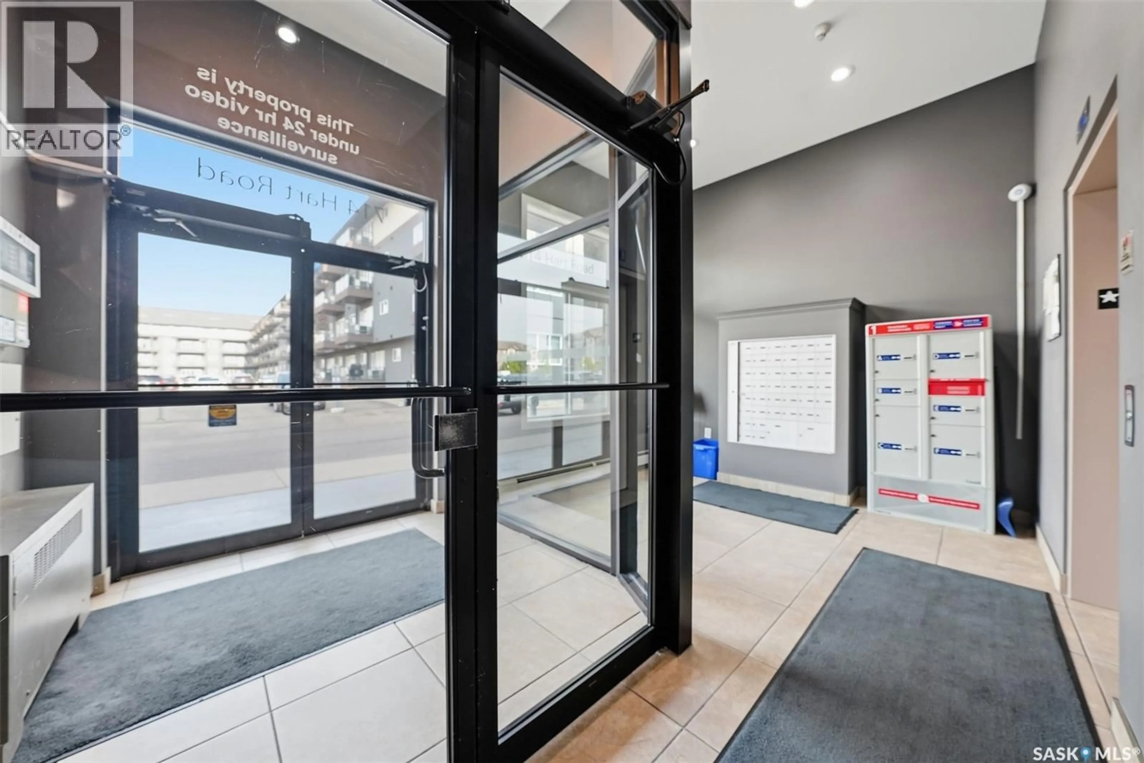 Indoor foyer for 305 - 714 HART ROAD, Saskatoon Saskatchewan S7M1L2