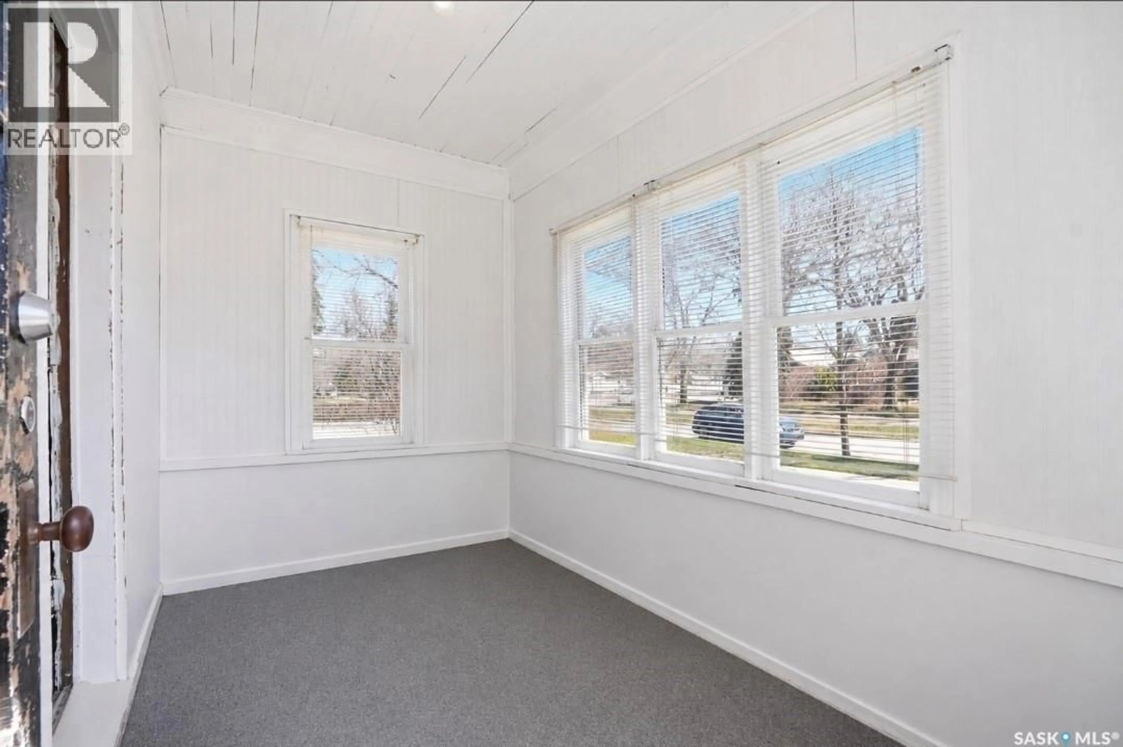 A pic of a room for 610 ALBERT AVENUE, Saskatoon Saskatchewan S7N1G7
