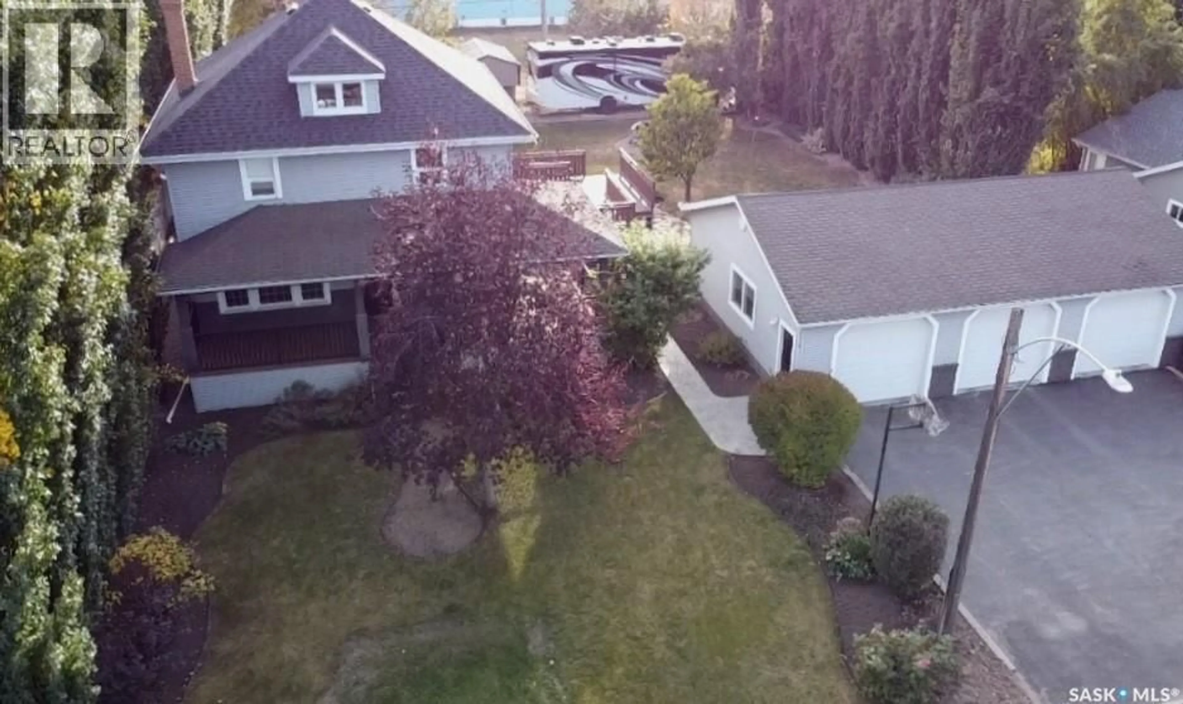 A pic from outside/outdoor area/front of a property/back of a property/a pic from drone, street for 560 4TH AVENUE, Unity Saskatchewan S0K4L0