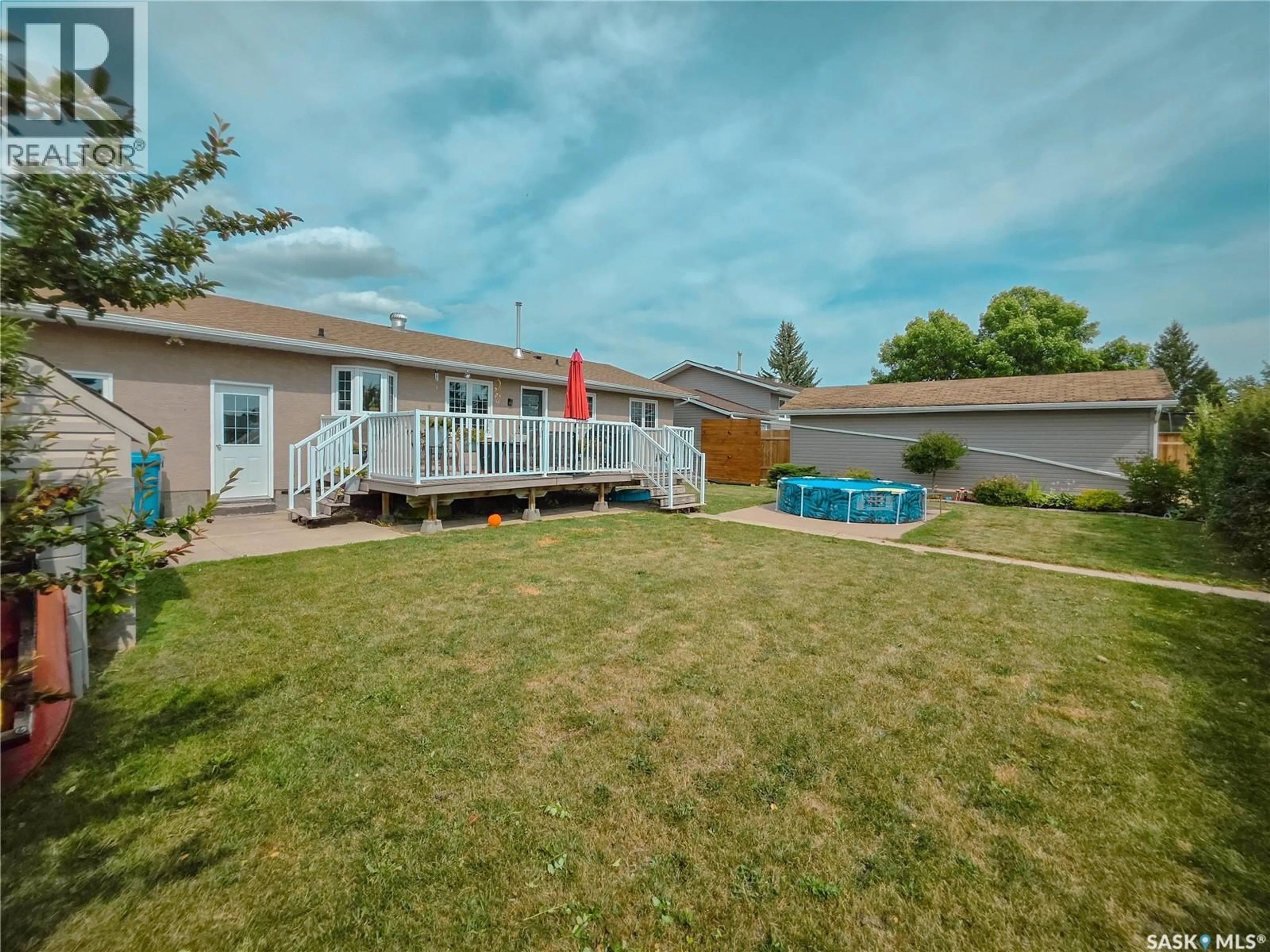 A pic from outside/outdoor area/front of a property/back of a property/a pic from drone, water/lake/river/ocean view for 51 VANIER DRIVE, Melville Saskatchewan S0A2P0
