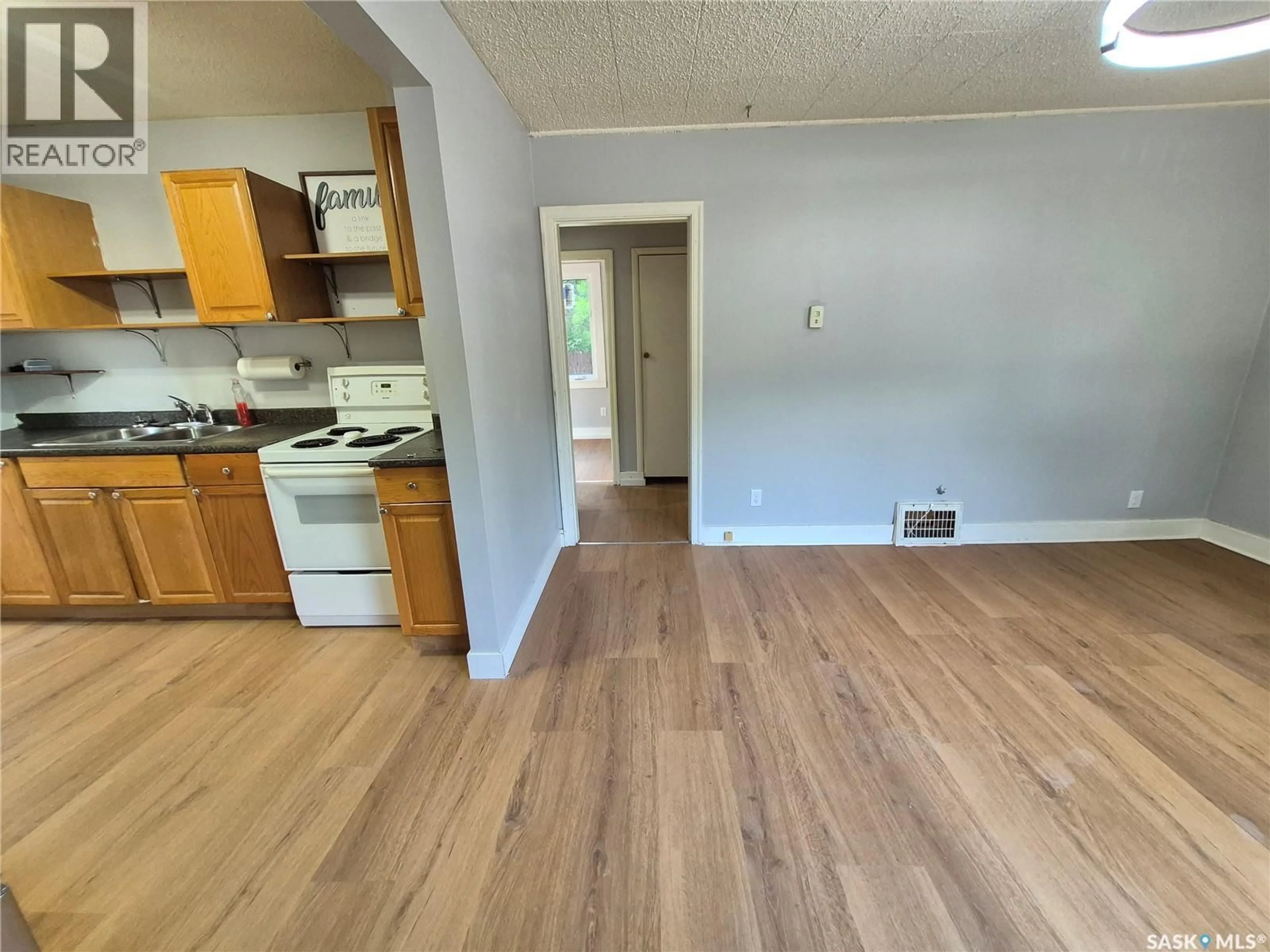 A pic of a room for 111 9TH STREET, Weyburn Saskatchewan S4H1E8