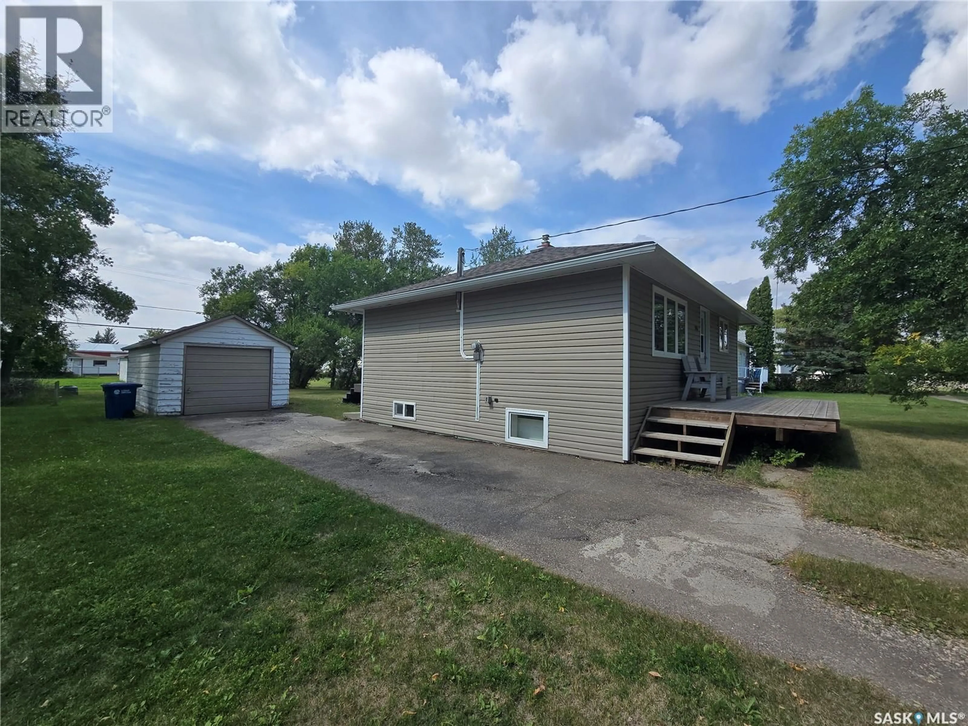 Shed for 906 PACIFIC STREET, Grenfell Saskatchewan S0G2B0