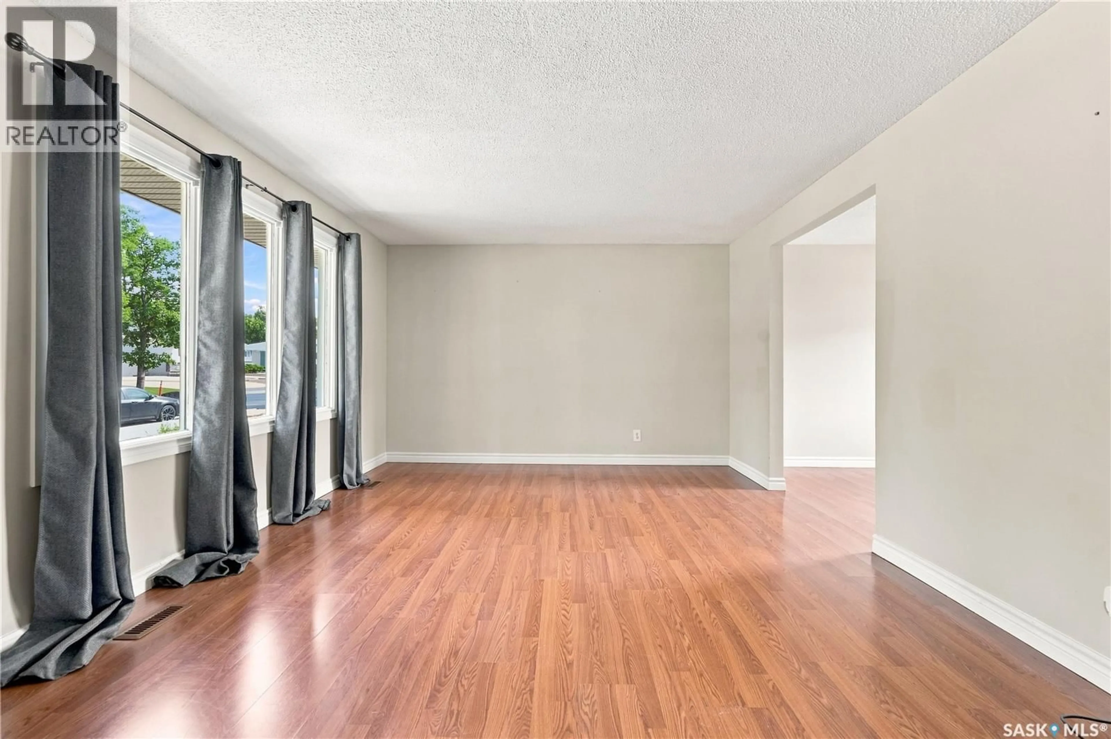 A pic of a room for 145 DALGLIESH DRIVE, Regina Saskatchewan S4R5T1