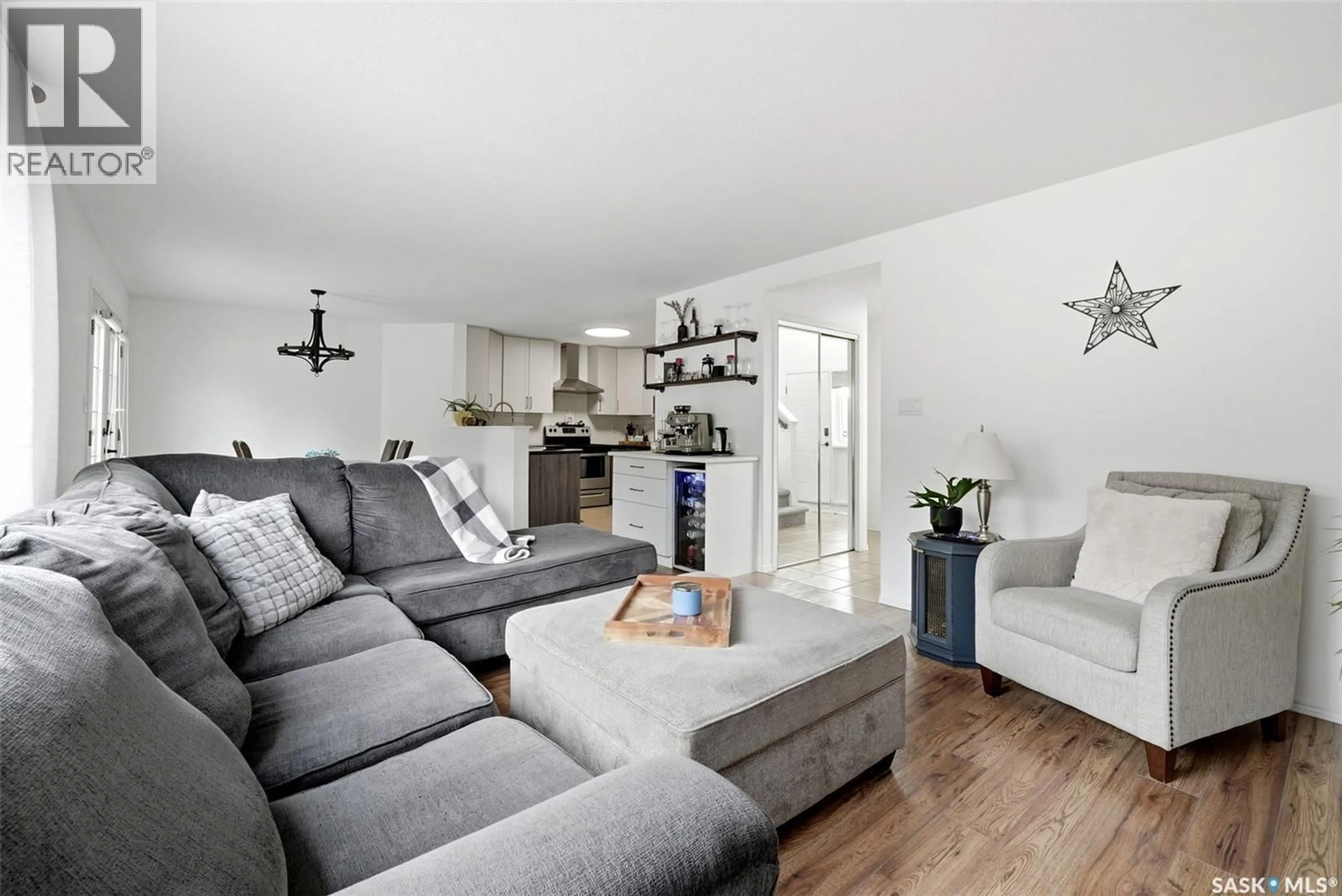 Living room with furniture, unknown for 1336 SMISHEK DRIVE, Regina Saskatchewan S4X4N7