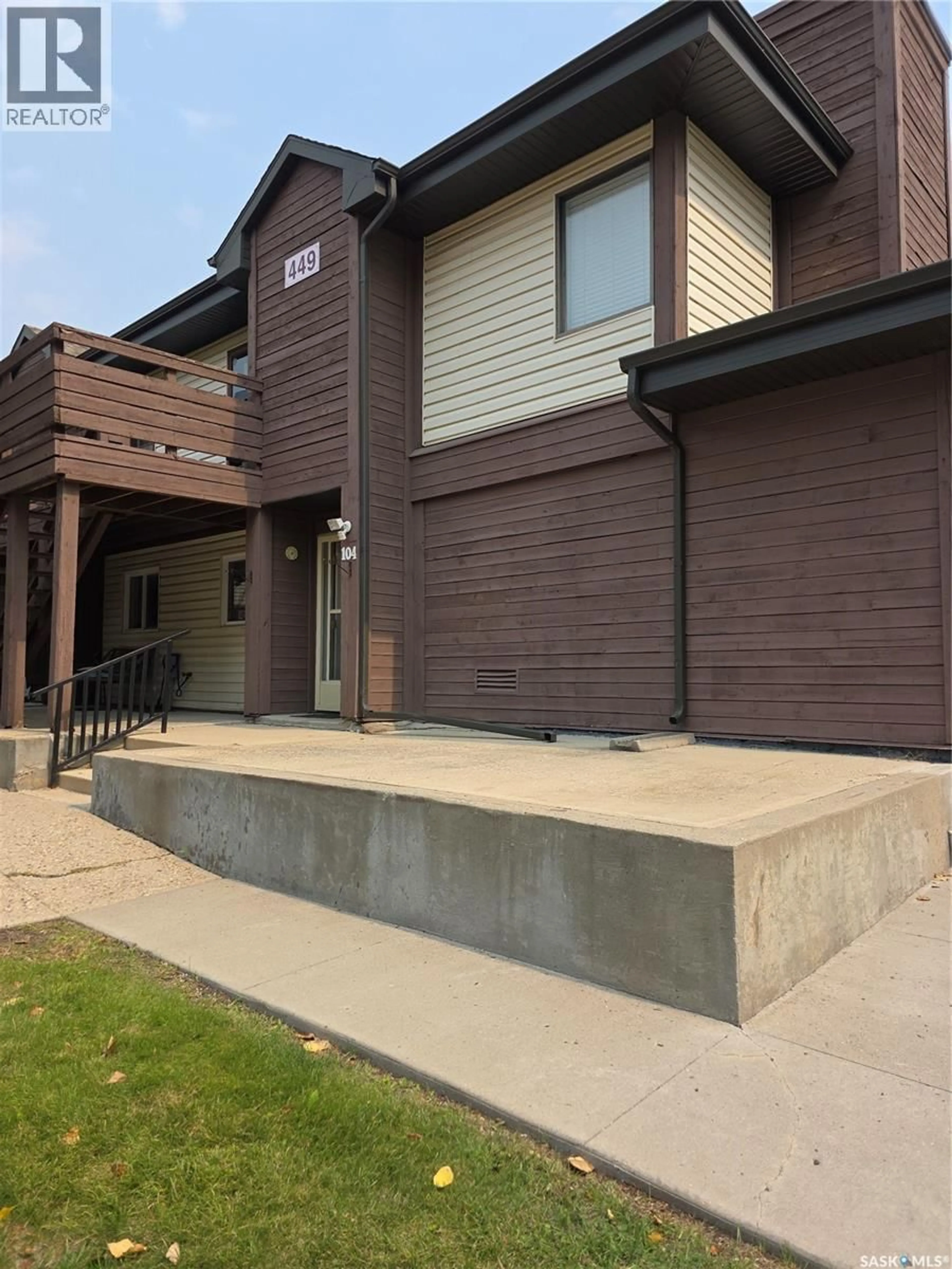 Home with brick exterior material, street for 104 - 449 PENDYGRASSE ROAD, Saskatoon Saskatchewan S7M5C1