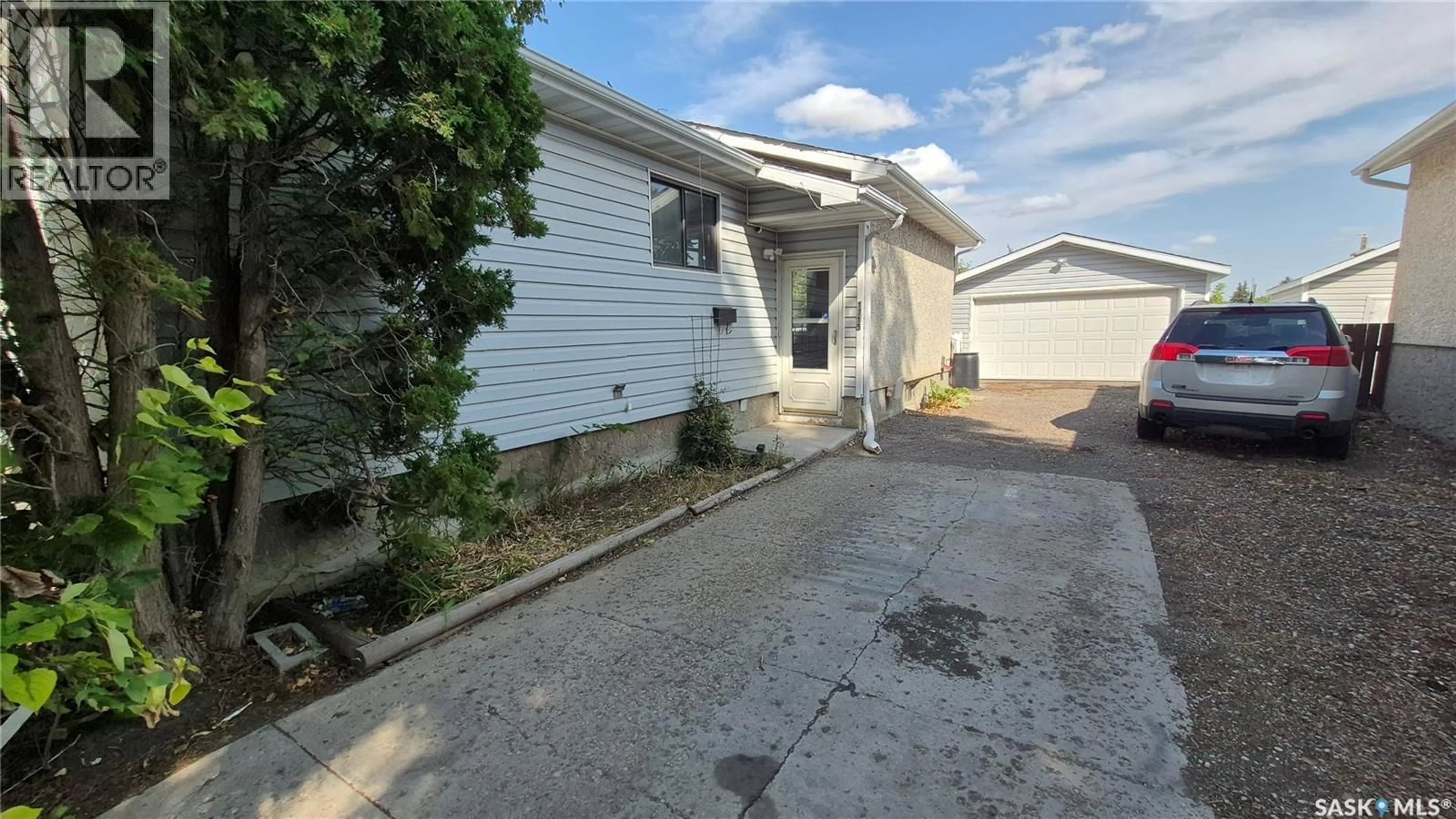 Unknown for 1715 FLEET STREET, Regina Saskatchewan S4N6B4