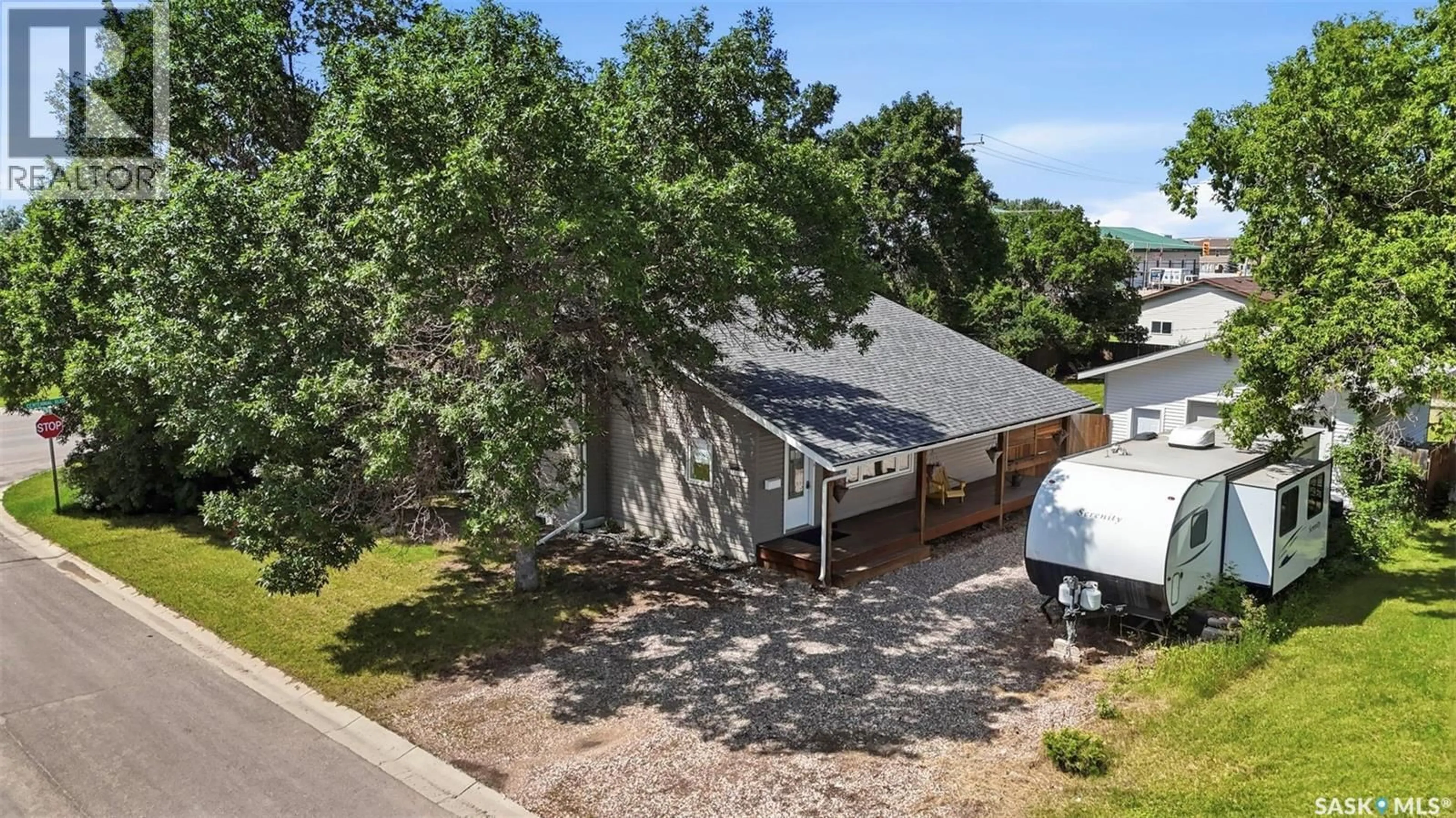 A pic from outside/outdoor area/front of a property/back of a property/a pic from drone, street for 312 3RD STREET, Warman Saskatchewan S0K4S2