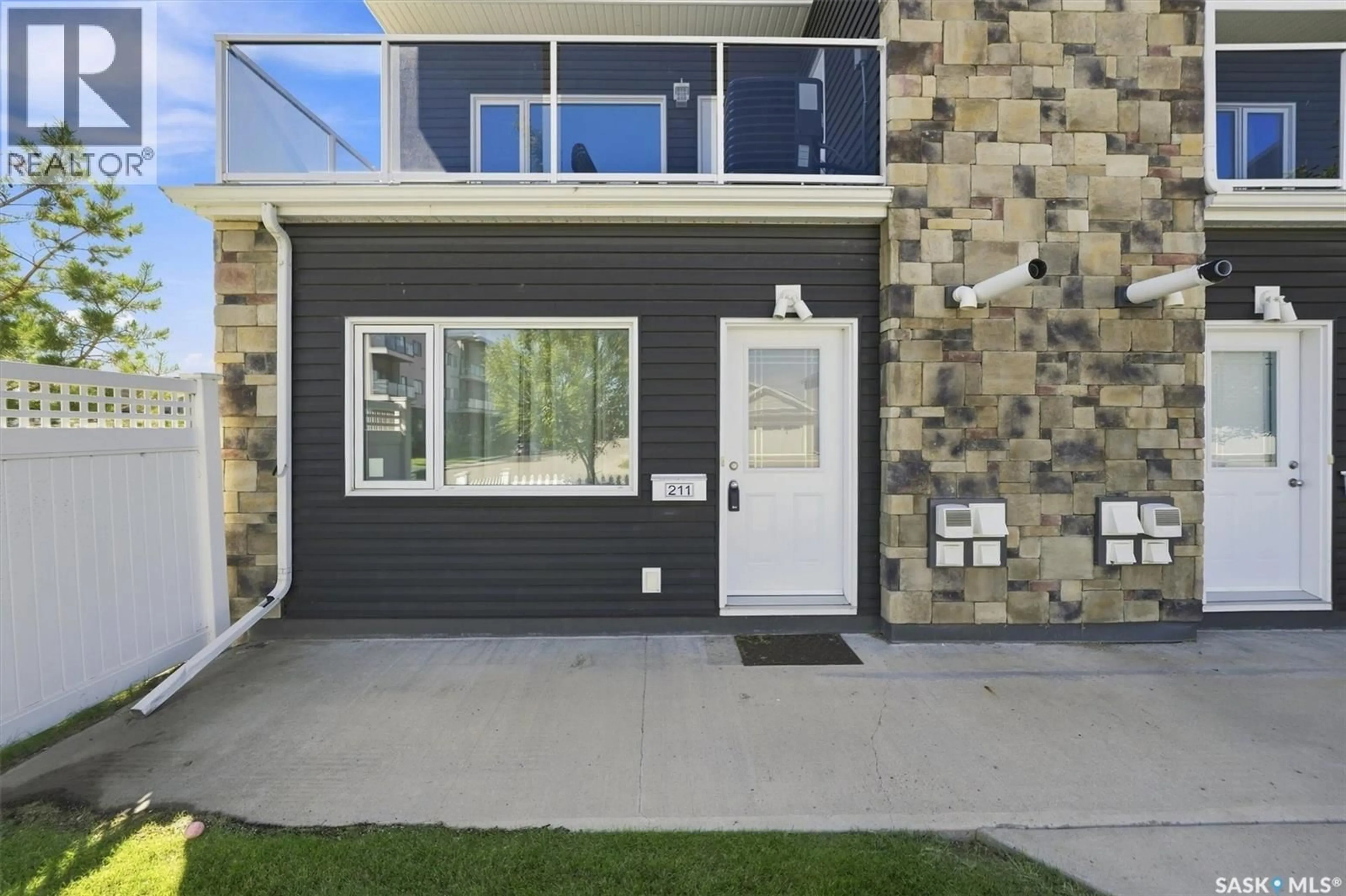 Unknown for 225 - 211 HASSARD CLOSE, Saskatoon Saskatchewan S7L2W8