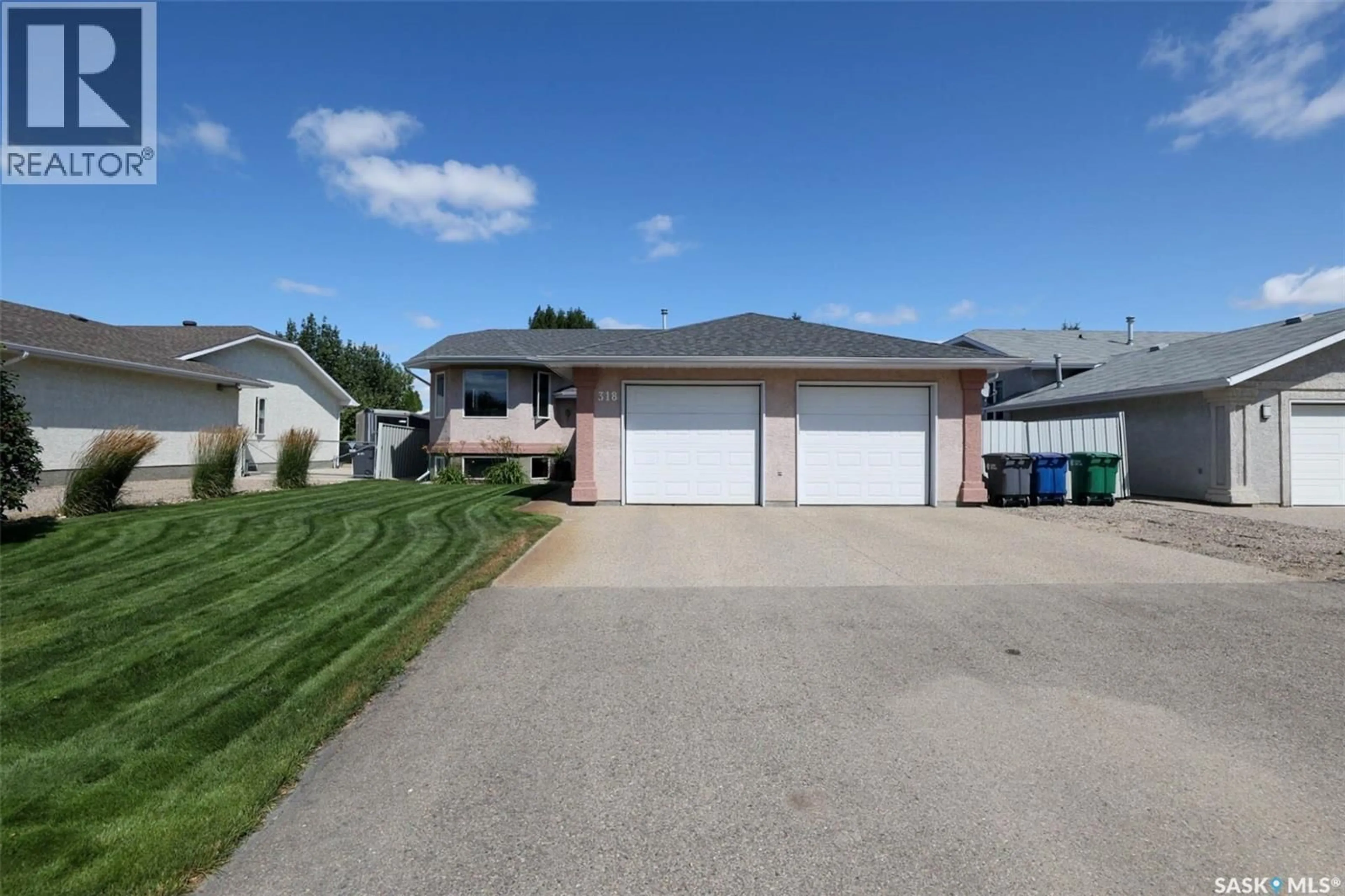 Unknown for 318 HILLSIDE CRESCENT, Pilot Butte Saskatchewan S0G3Z0