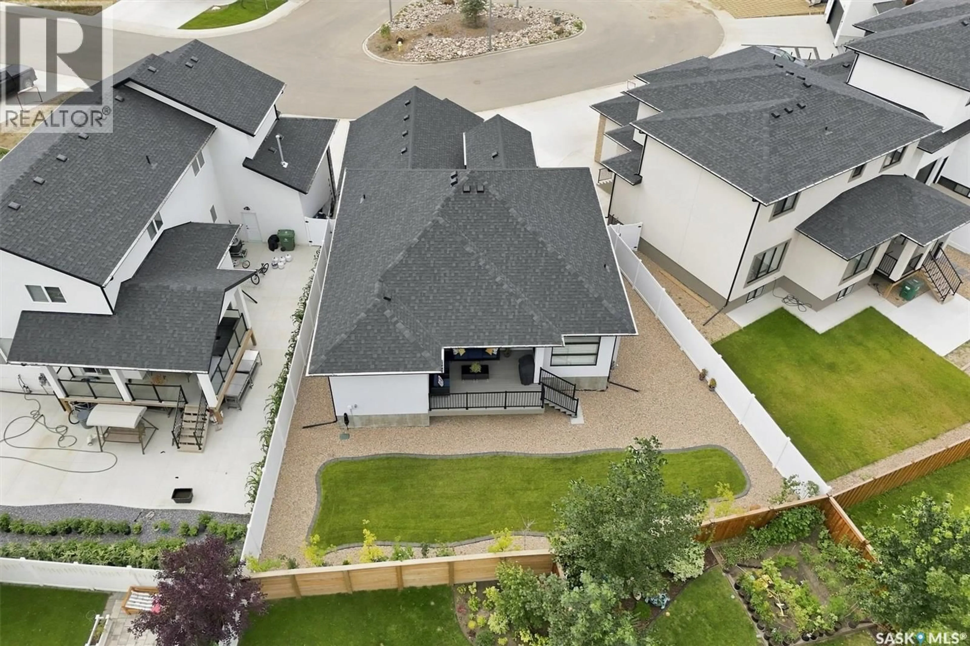 A pic from outside/outdoor area/front of a property/back of a property/a pic from drone, unknown for 259 FLYNN COVE, Saskatoon Saskatchewan S7V1R9