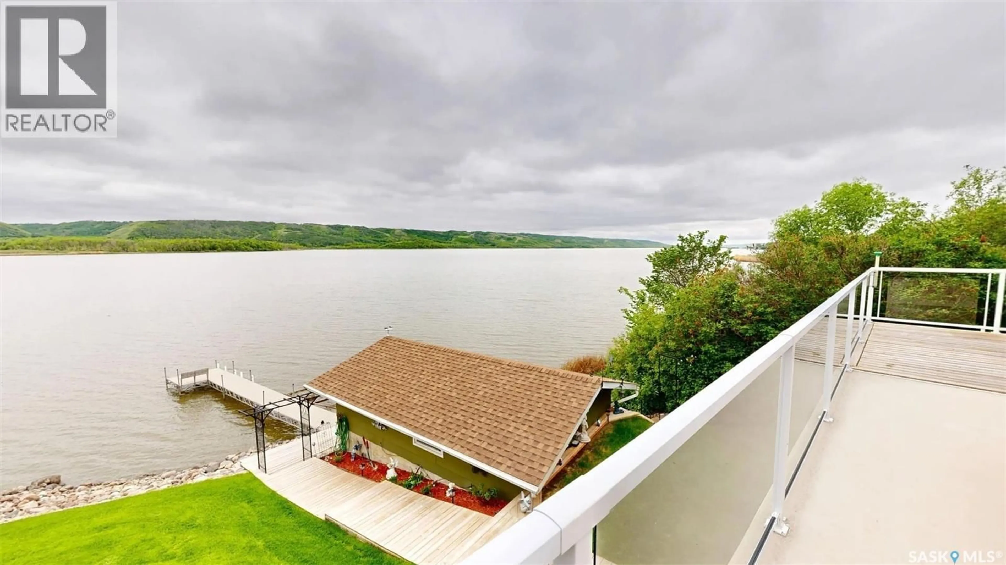 Patio, water/lake/river/ocean view for 728 ELM STREET, Pasqua Lake Saskatchewan S0G1S0