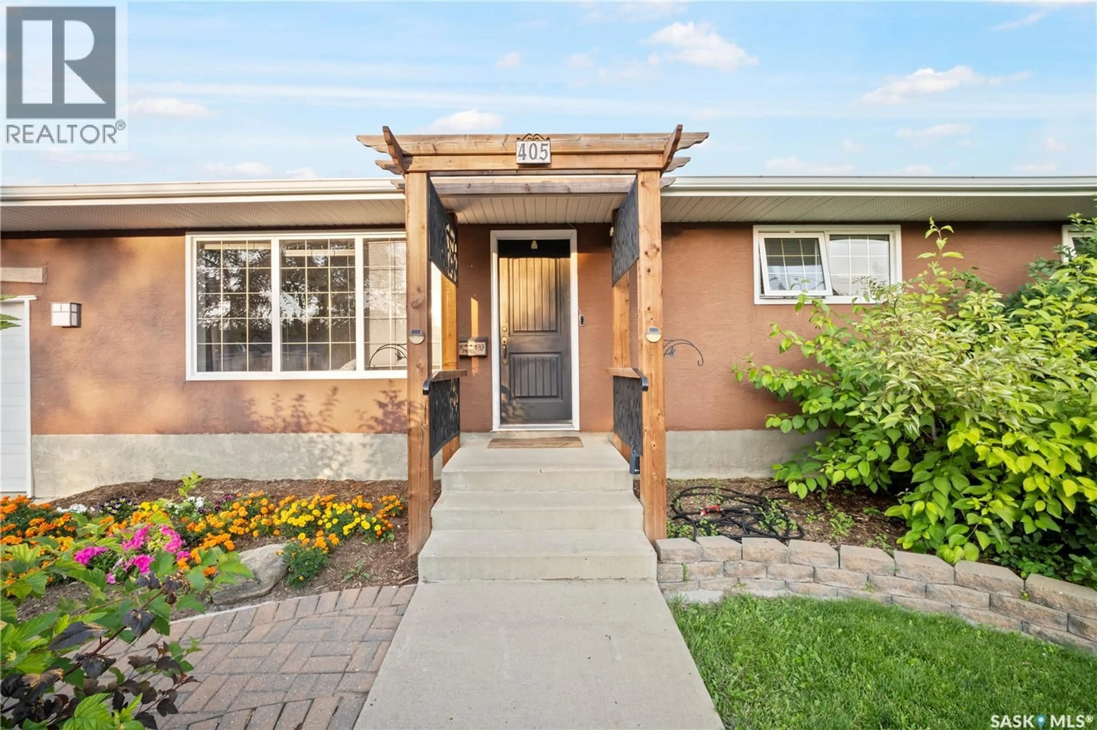 Home with brick exterior material, street for 405 4TH AVENUE, Moose Jaw Saskatchewan S6H8B8
