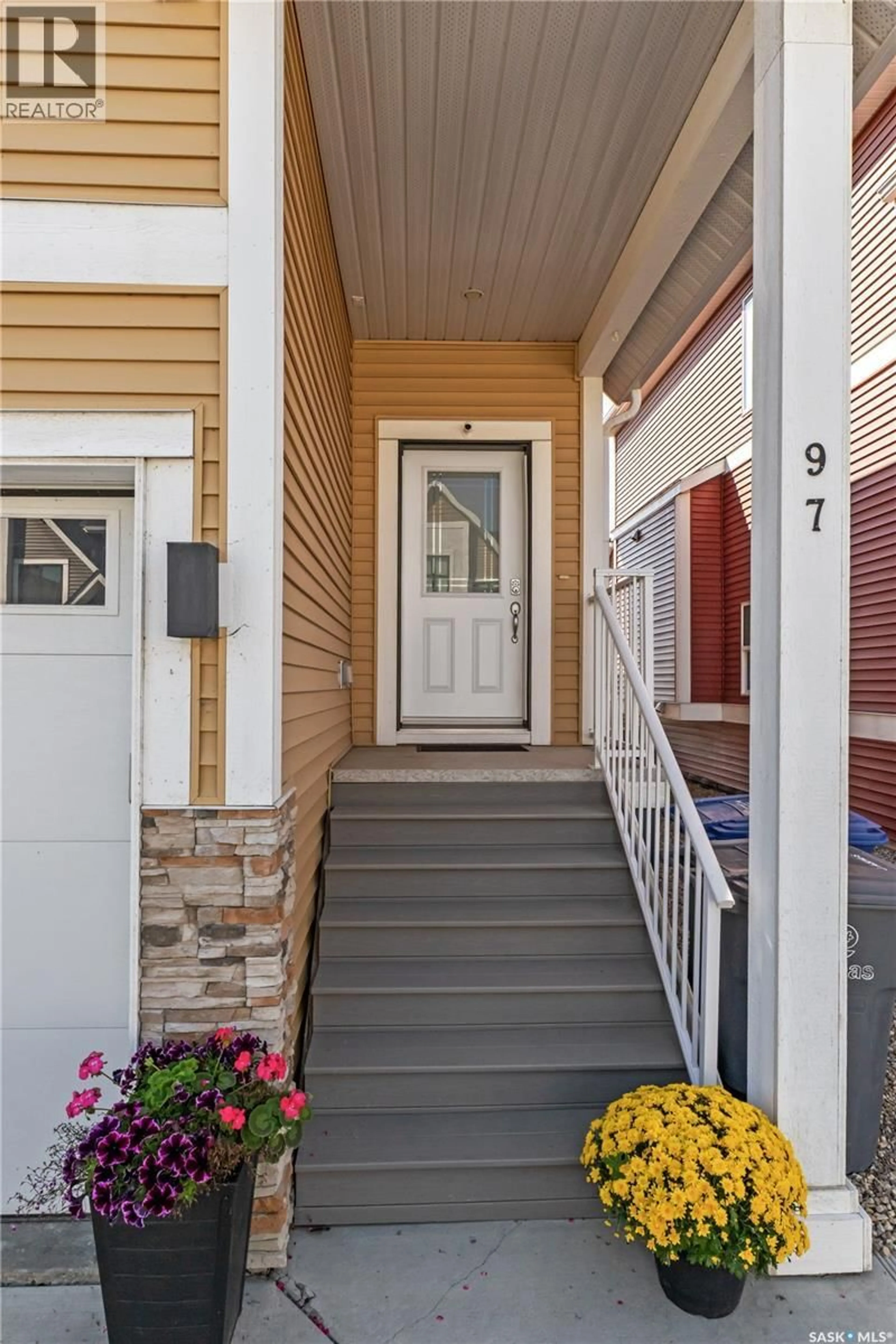 Indoor entryway for 900 - 97 ST ANDREWS LANE, Warman Saskatchewan S0K4S4