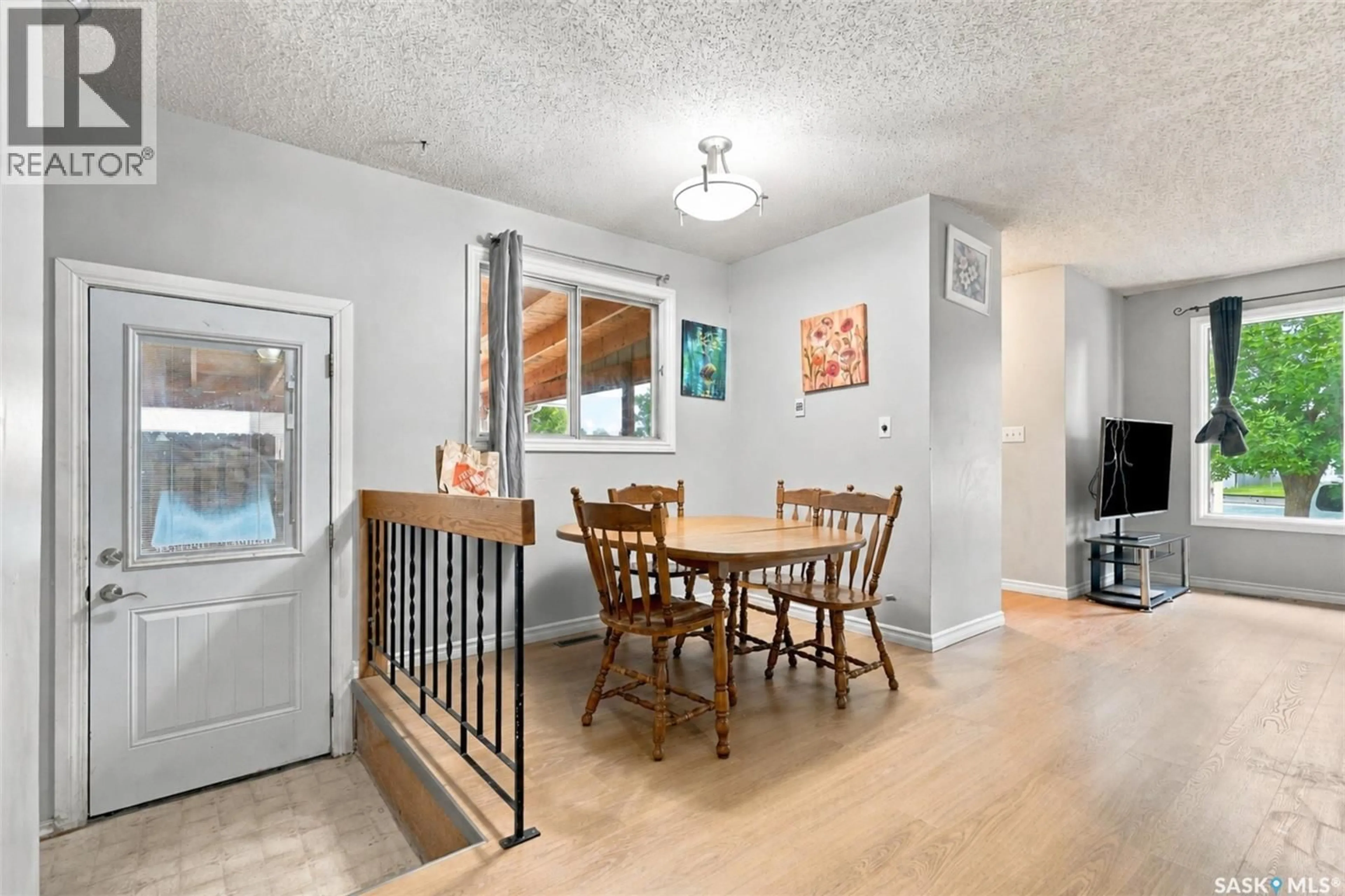 Dining room, unknown for 1718 MCKERCHER DRIVE, Saskatoon Saskatchewan S7H5E2