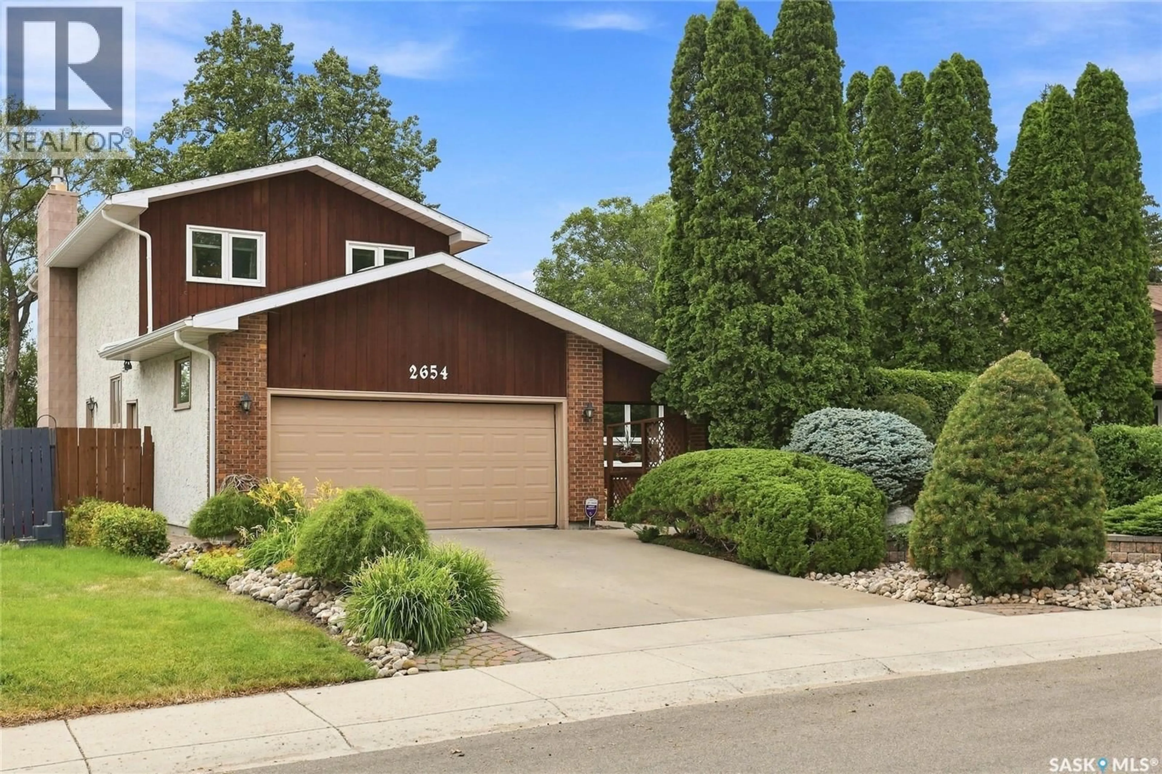 Home with brick exterior material, street for 2654 KLIMAN CRESCENT, Regina Saskatchewan S4V0M2