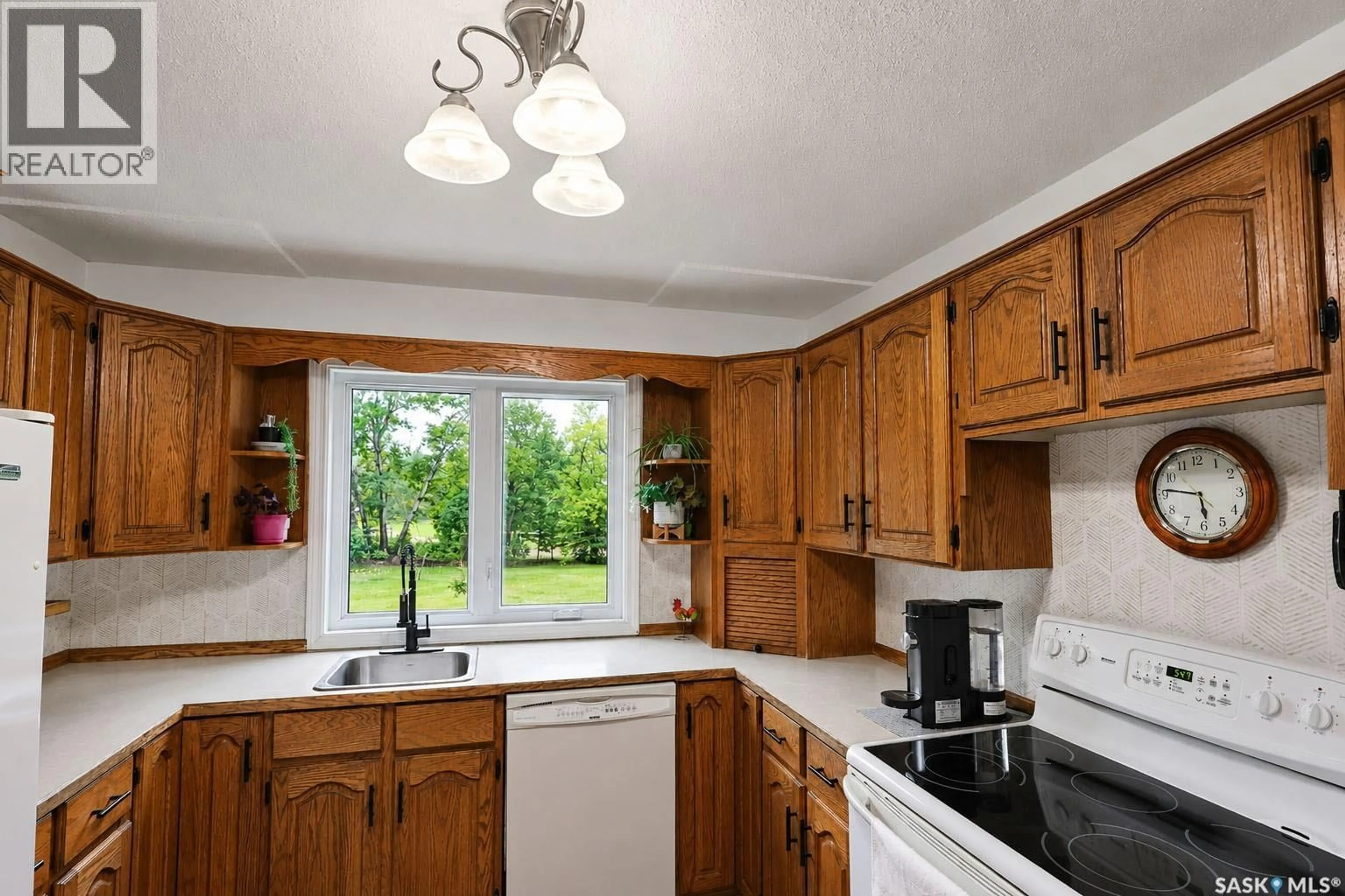 Standard kitchen, unknown for JENIC ROAD, Prince Albert Rm No. 461 Saskatchewan S6V5P8