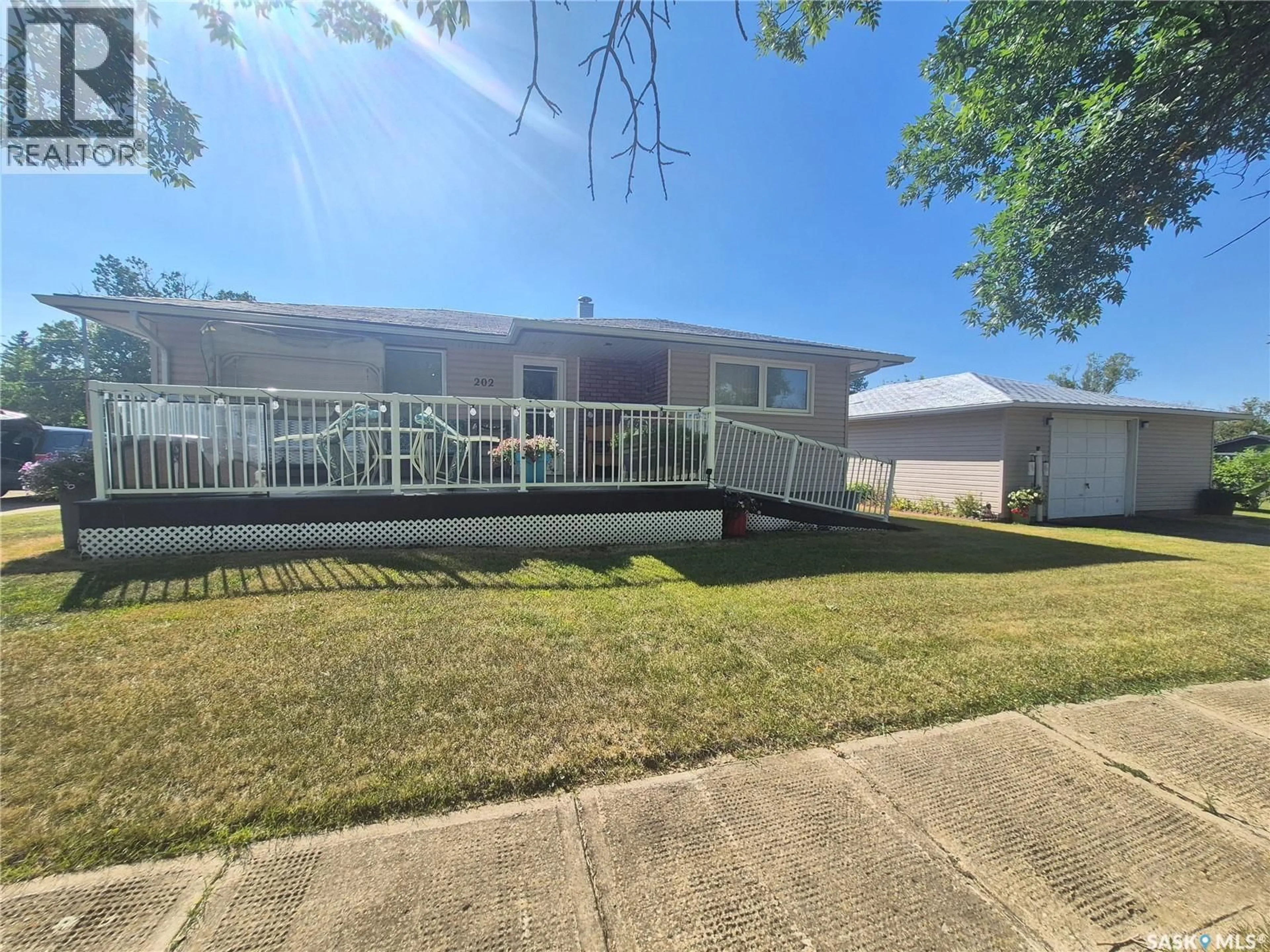 A pic from outside/outdoor area/front of a property/back of a property/a pic from drone, street for 202 BRADLEY STREET, Ogema Saskatchewan S0C1Y0