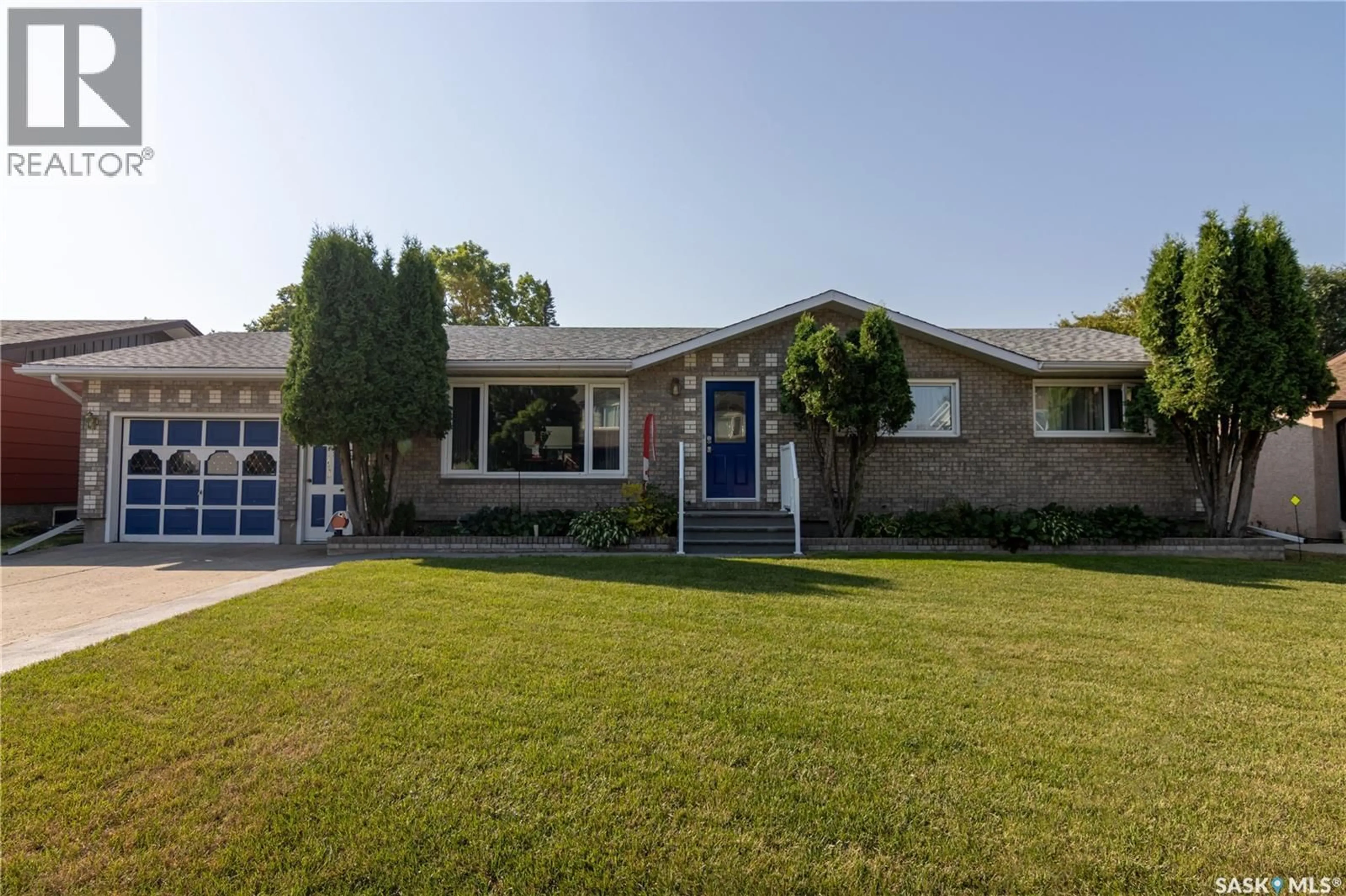 Home with vinyl exterior material, street for 1135 CORNING AVENUE, Esterhazy Saskatchewan S0A0X0