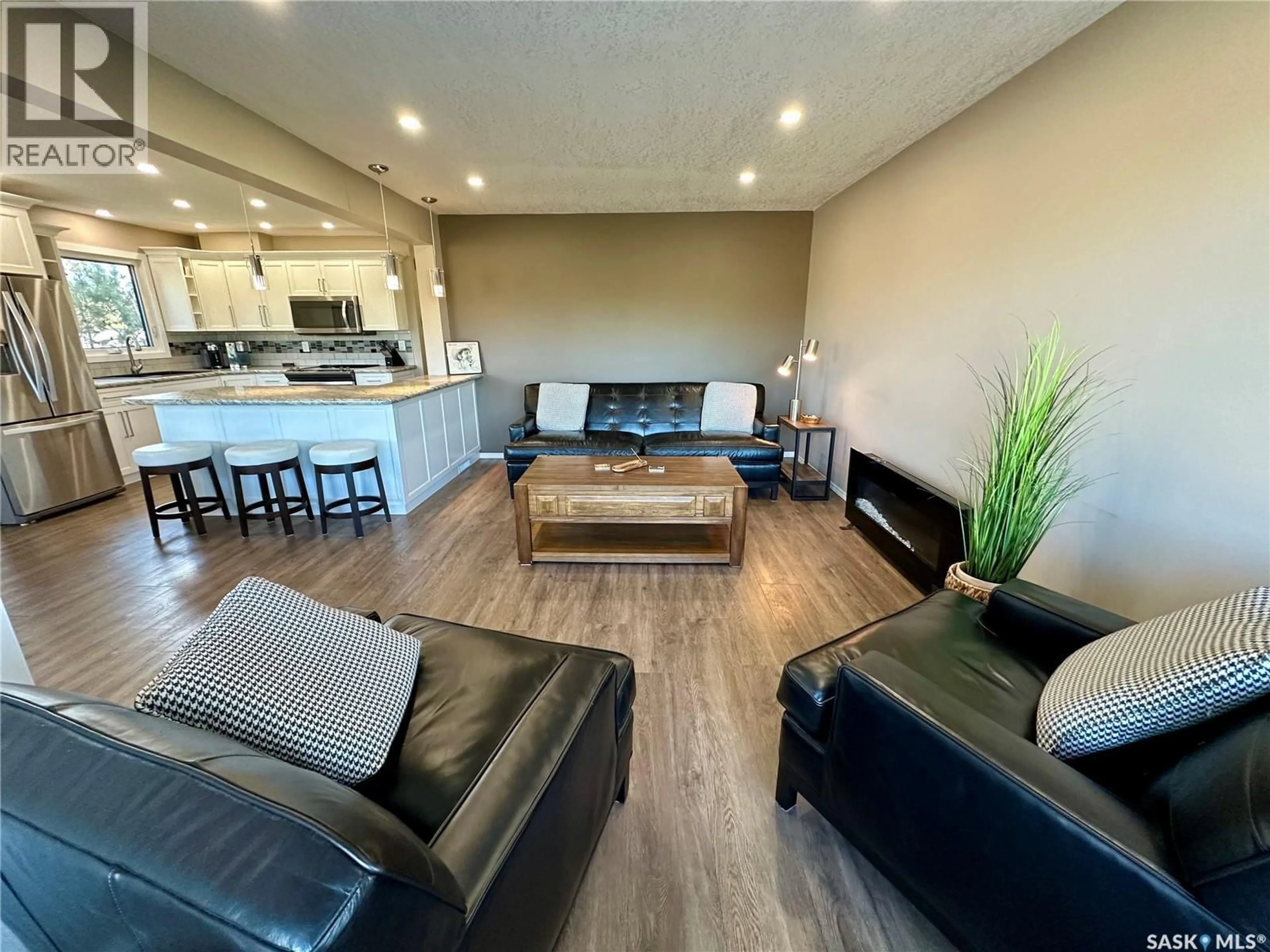 Living room with furniture, unknown for 510 BRAY STREET, Swift Current Saskatchewan S9H4E3