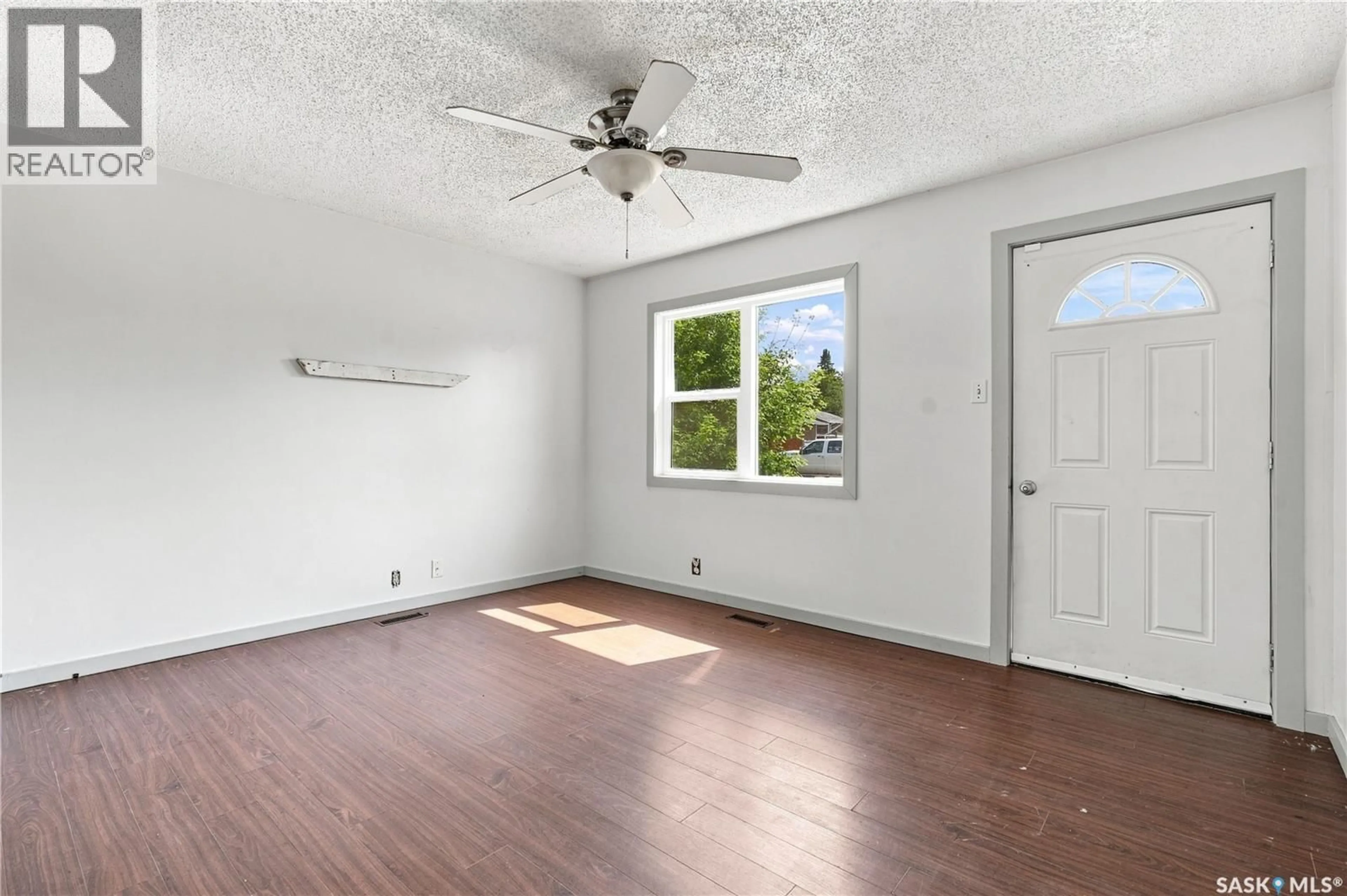 A pic of a room for 1014 HASTINGS STREET, Moose Jaw Saskatchewan S6H5R8